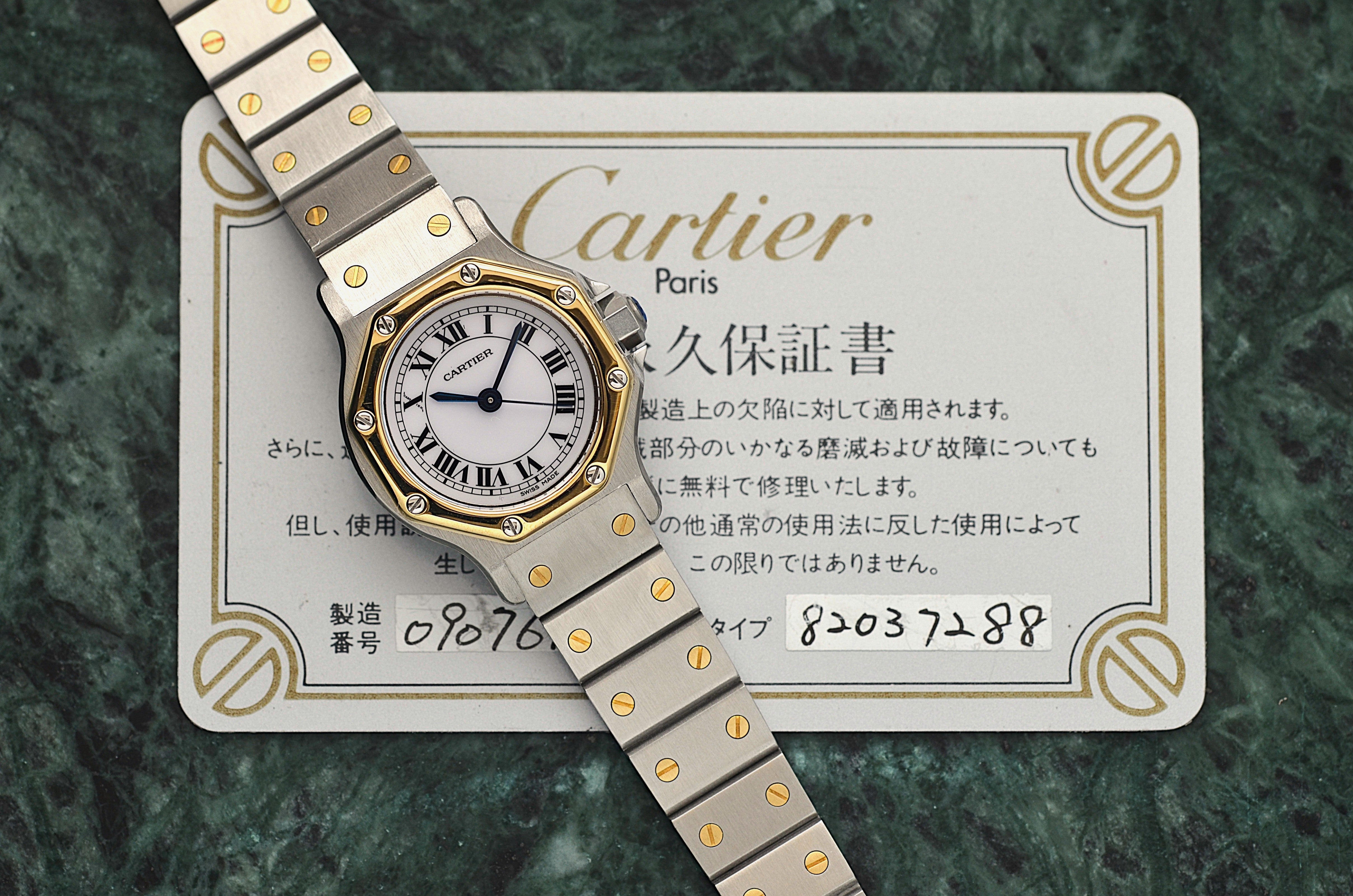 入手が難しくなりつつある永久保証書付きのカルティエ・サントスオクタゴン。