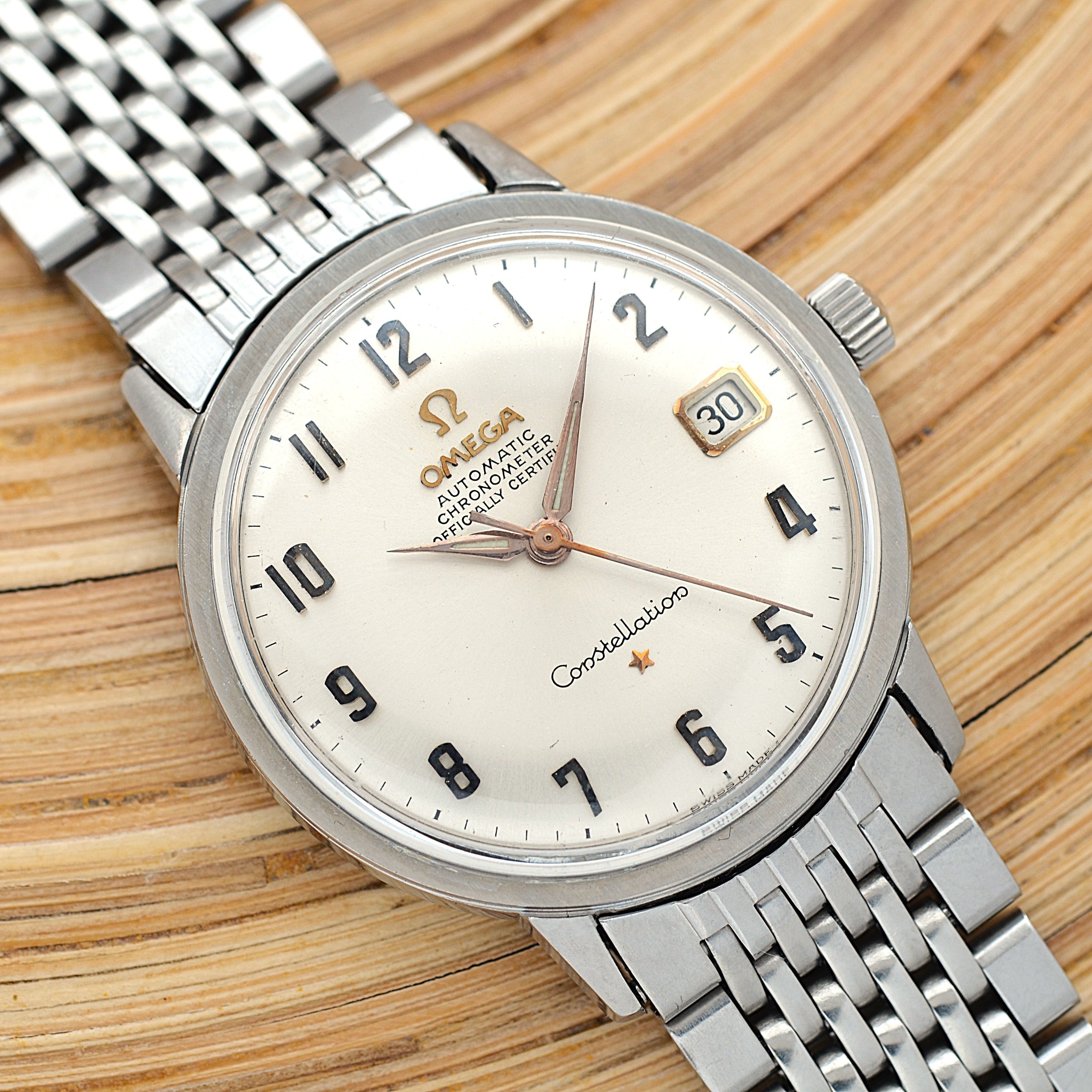 今後の入手は不可能の近い資料的価値の高い1966年製のオメガ・コンステレーションデイト。