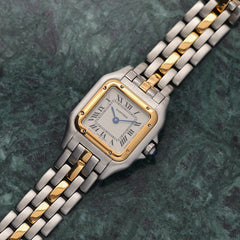 The Cartier Panthère SM 1 Row, with its just-right touch of glamour, is captivating.