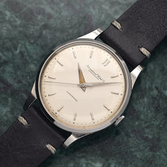 オールドインターらしいデザインとディテールを兼ね備えたシャフハウゼン1956年製。