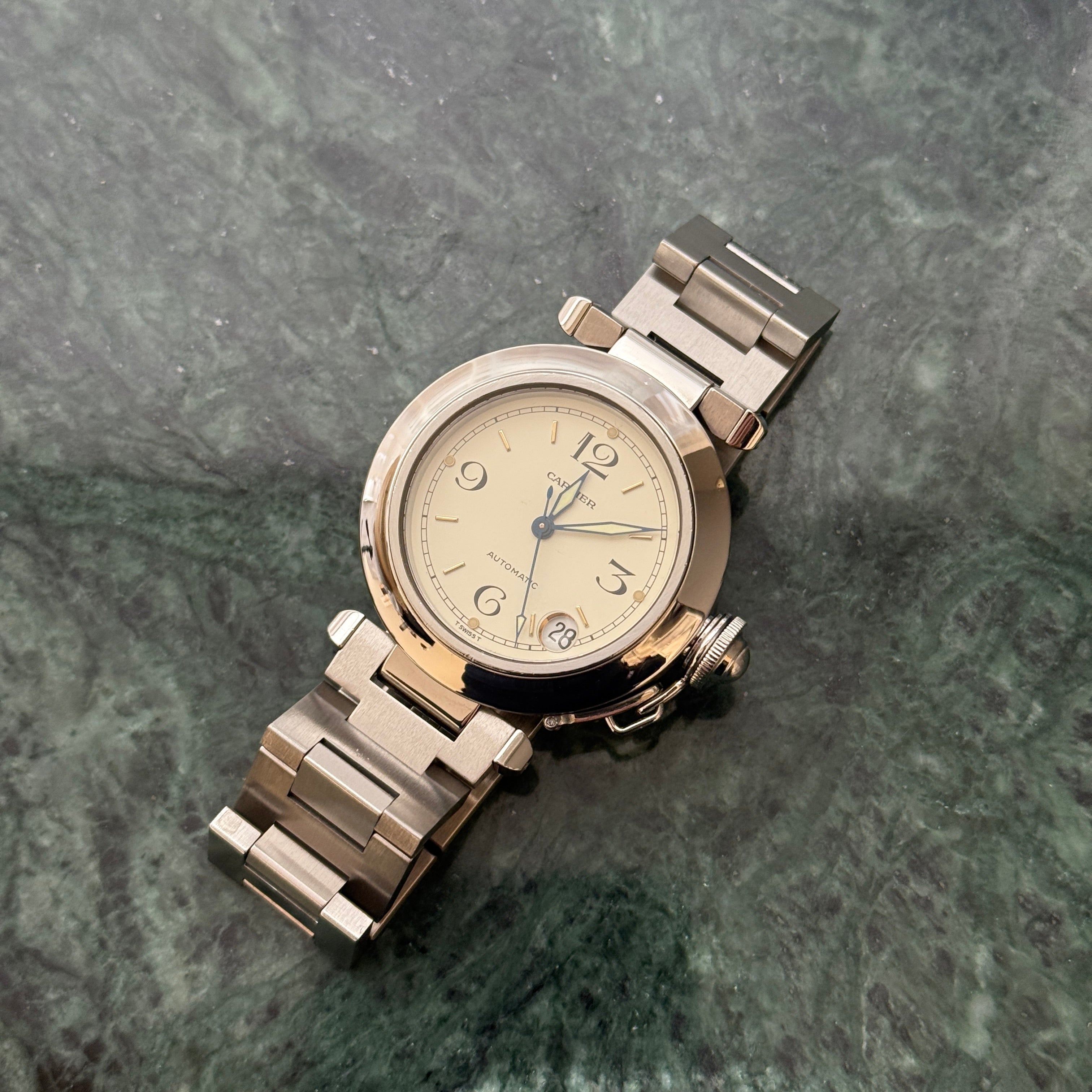 オーバーホールの際はぜひ外装の研磨で綺麗に。