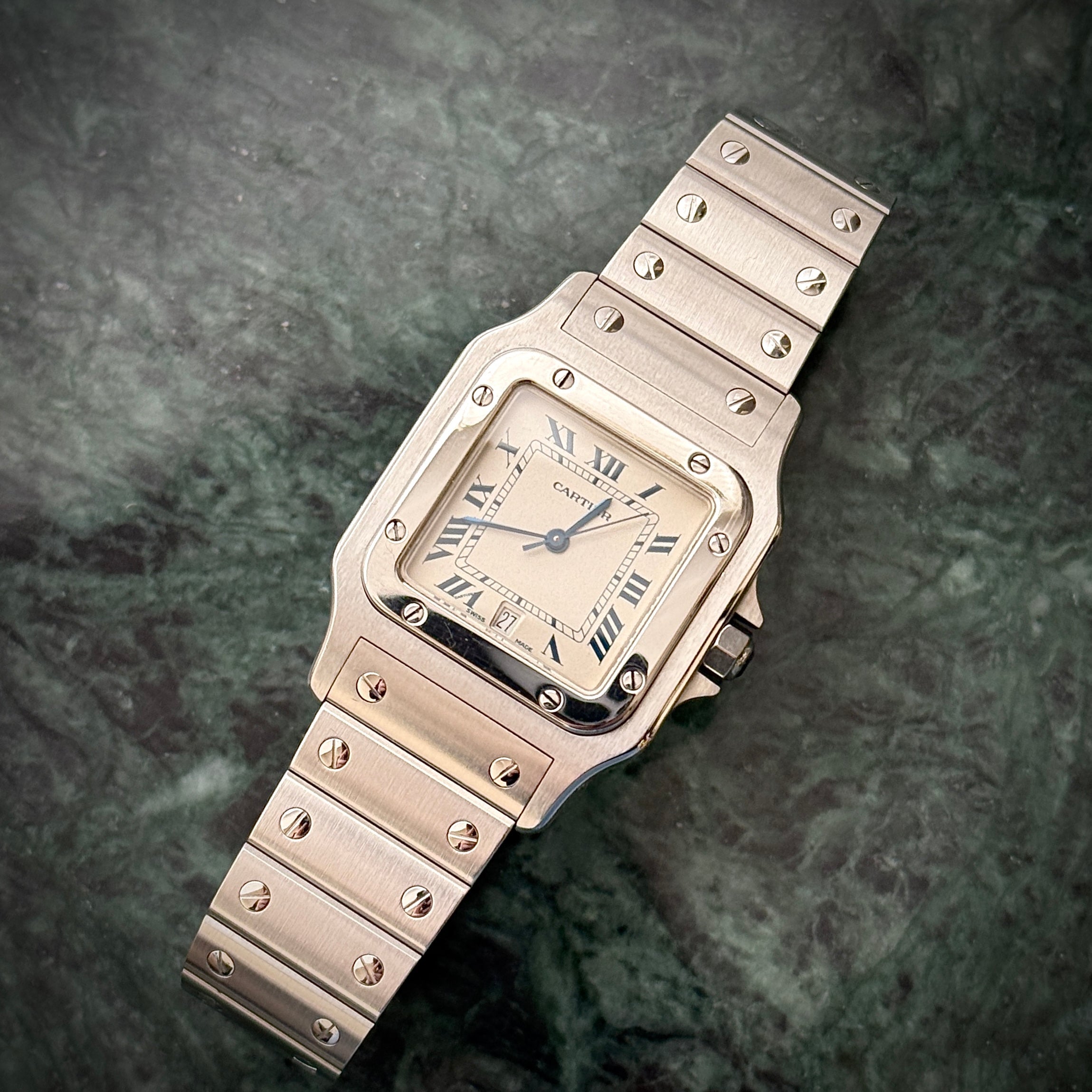 腕時計は水回りのご使用だけでなく「湿気」もご注意ください。