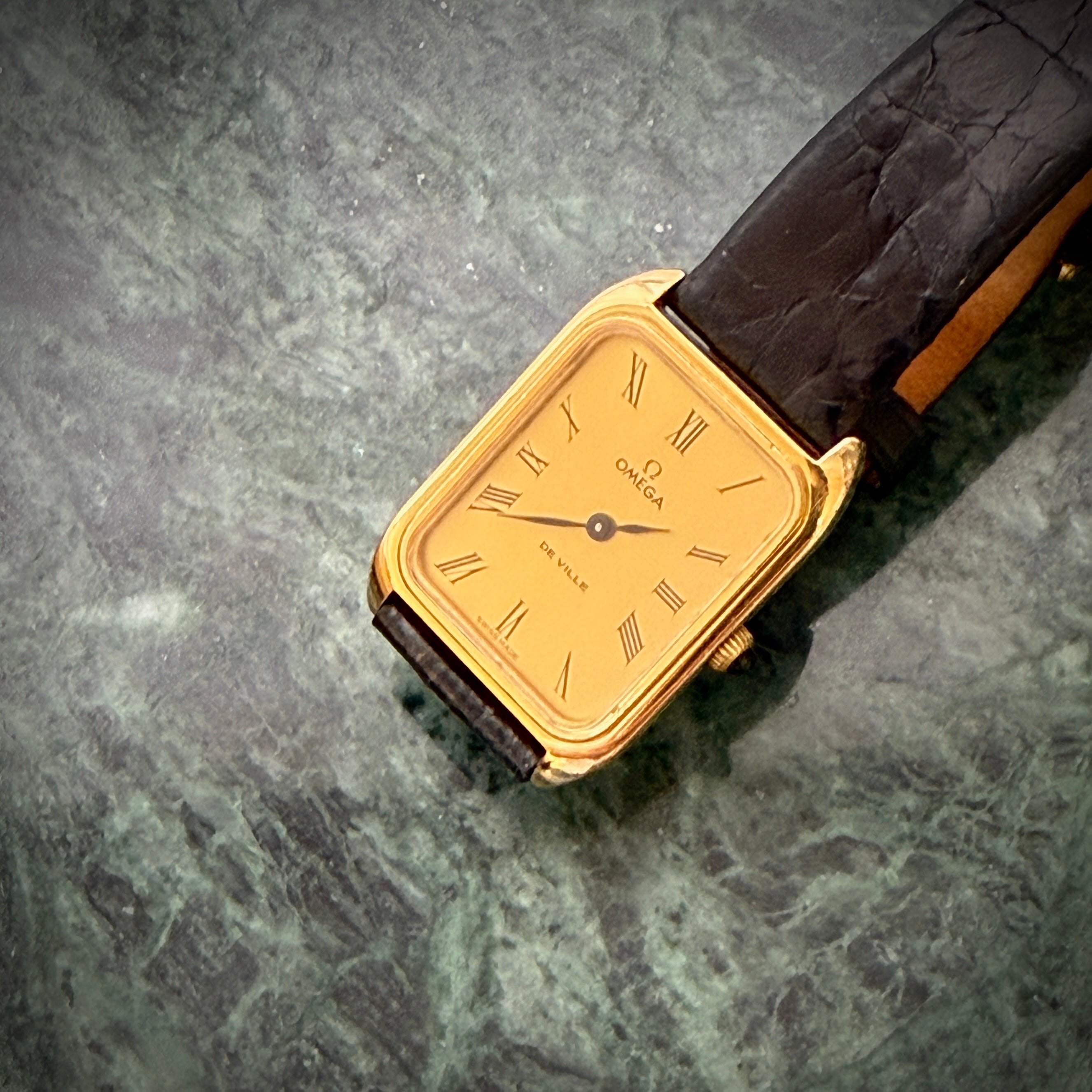 メンテナンスを行うためにパーツをしっかりと準備してストックしています。