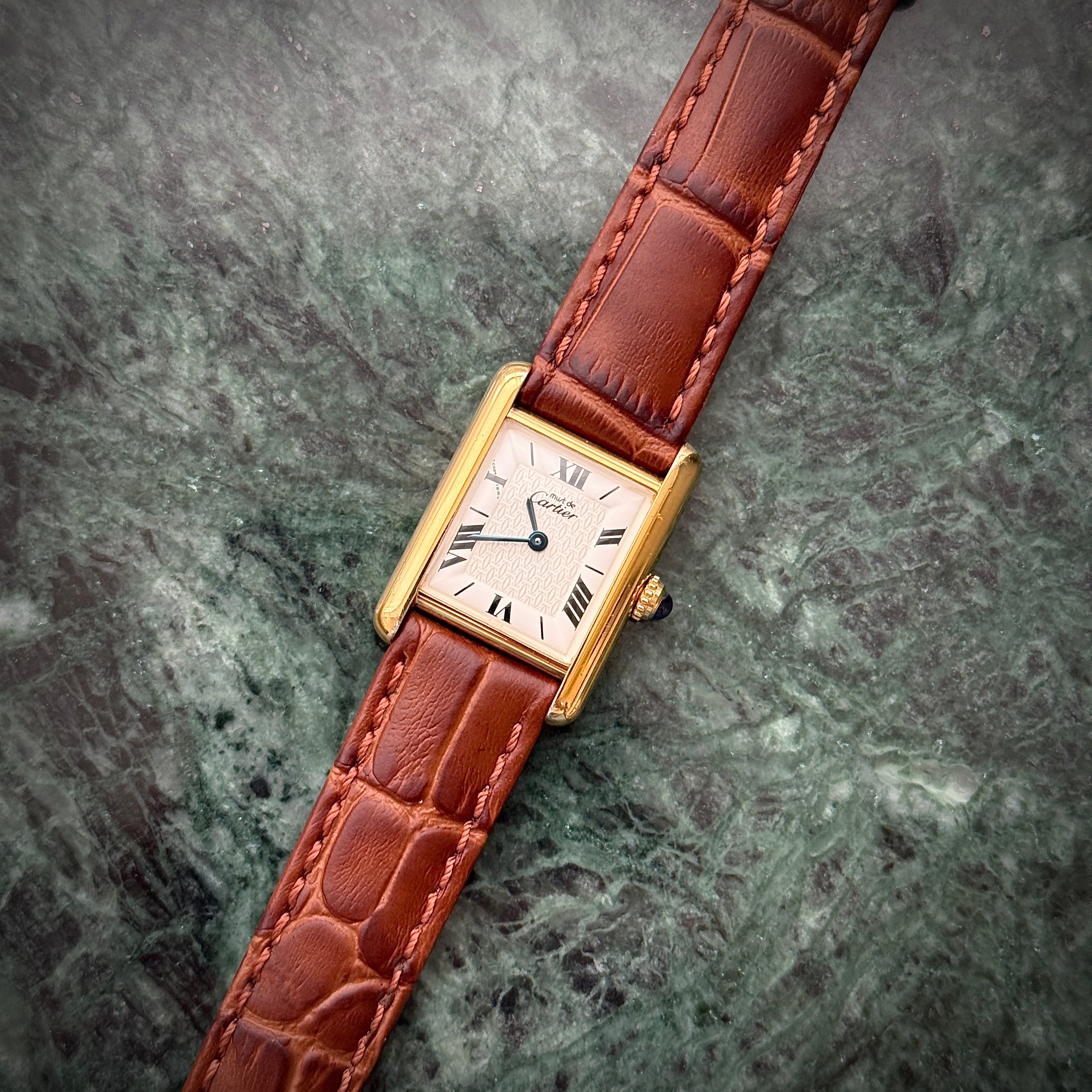 季節の変わり目はぜひベルト交換もご一緒に。