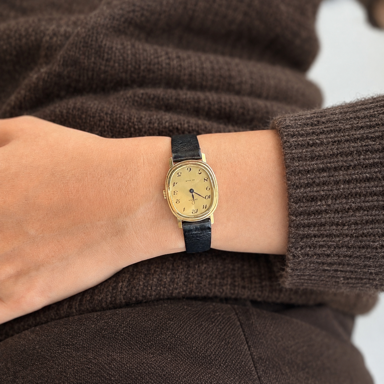 【OMEGA】オメガ デヴィル GP オーバル Gold プリントアラビア デッドストック 純正尾錠付き