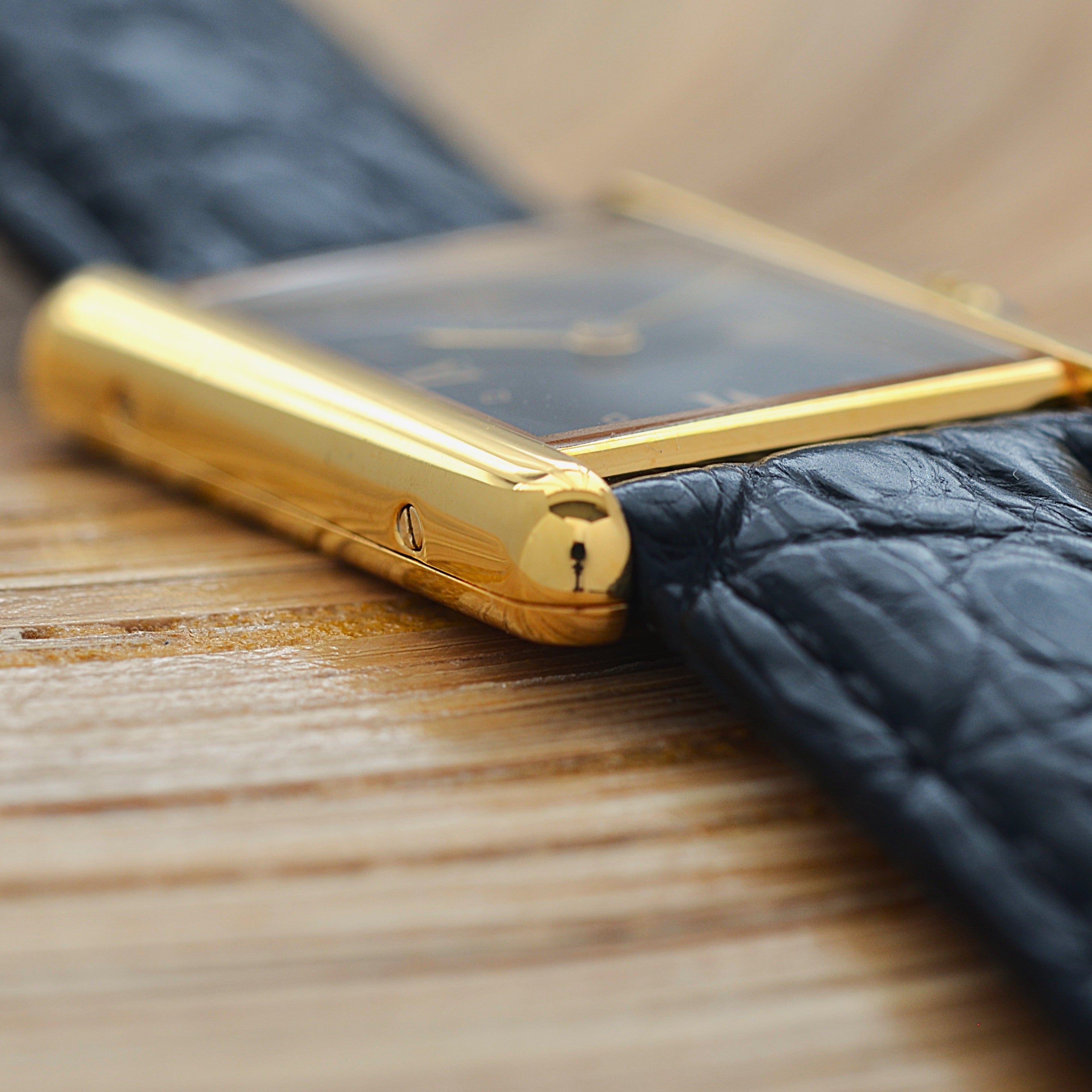 【Cartier】Must Tank LM, Black, 4 Roman numerals, with original deployant buckle, Cartier complete service completed