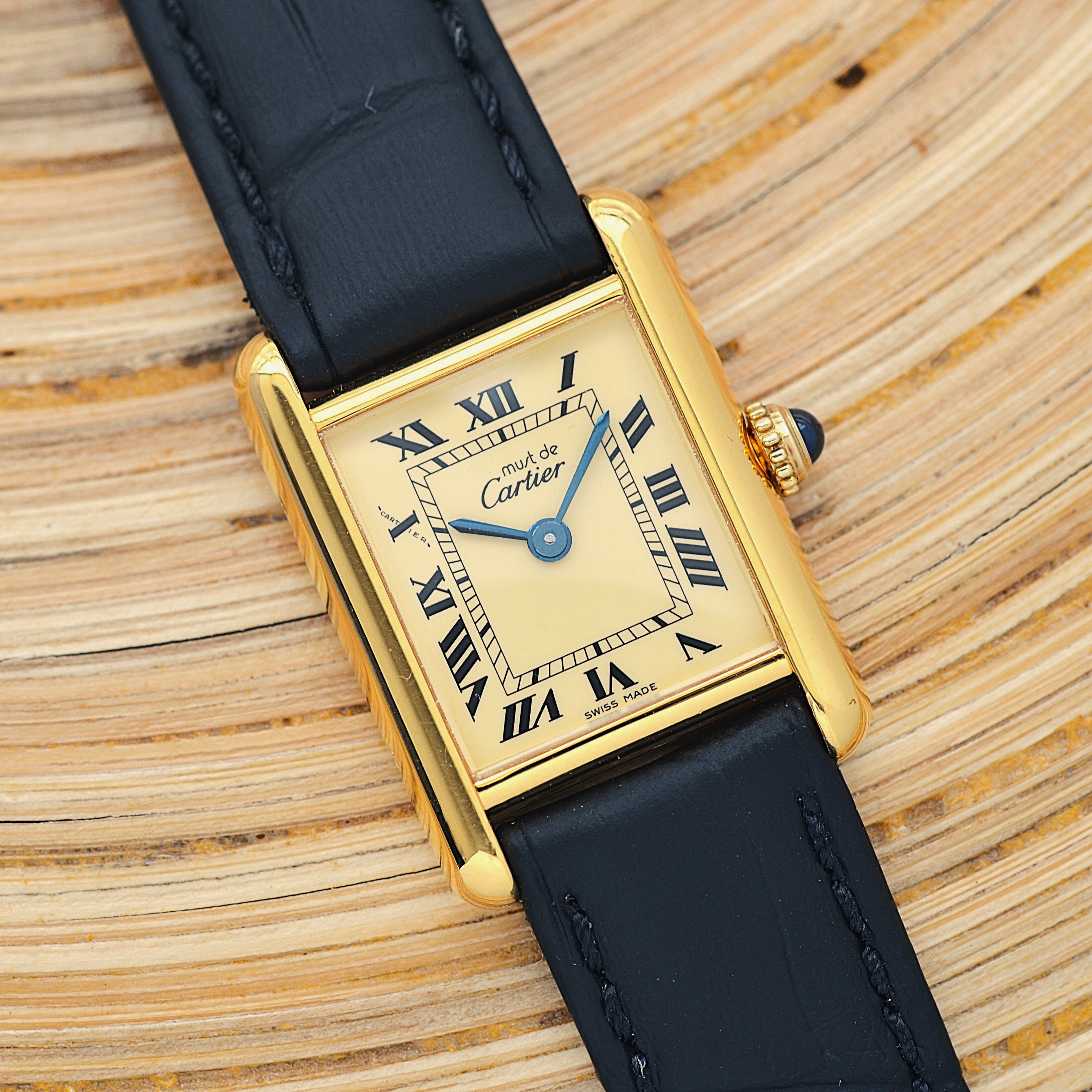【Cartier】Must Tank SM Ivory Roman SWISSMADE dial with original buckle