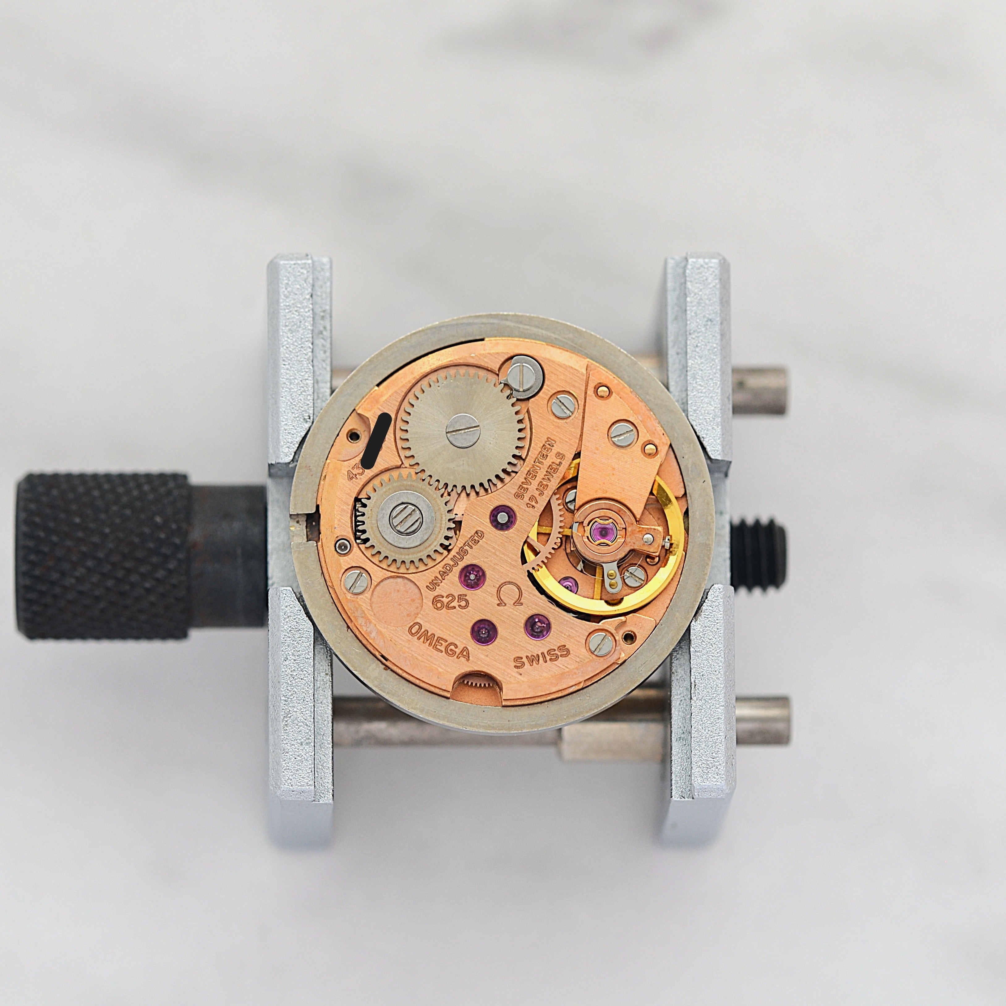 【OMEGA】Omega De Ville GP Round Gold Upright Roman with Original Buckle