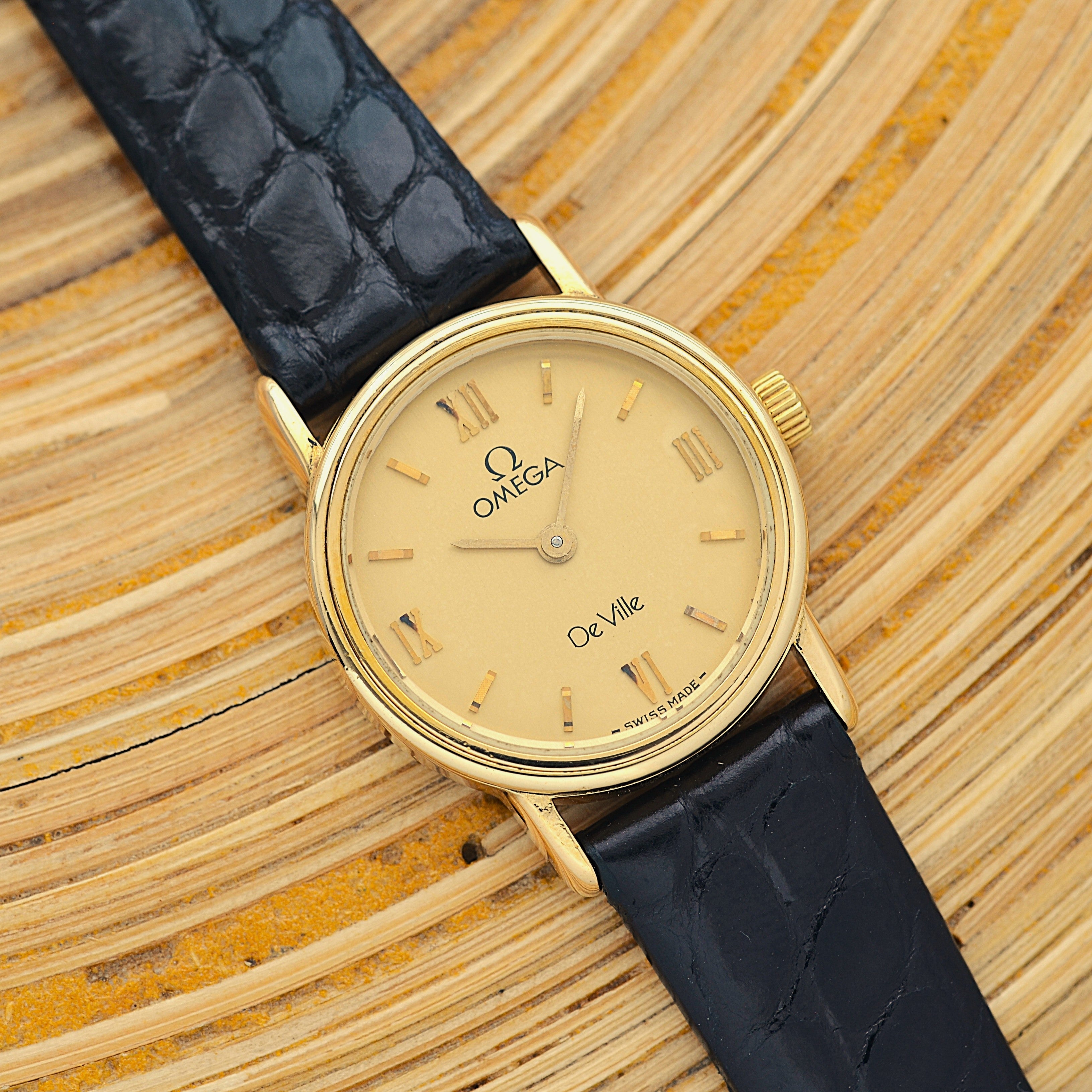 【OMEGA】Omega De Ville GP Round Gold Upright Roman with Original Buckle