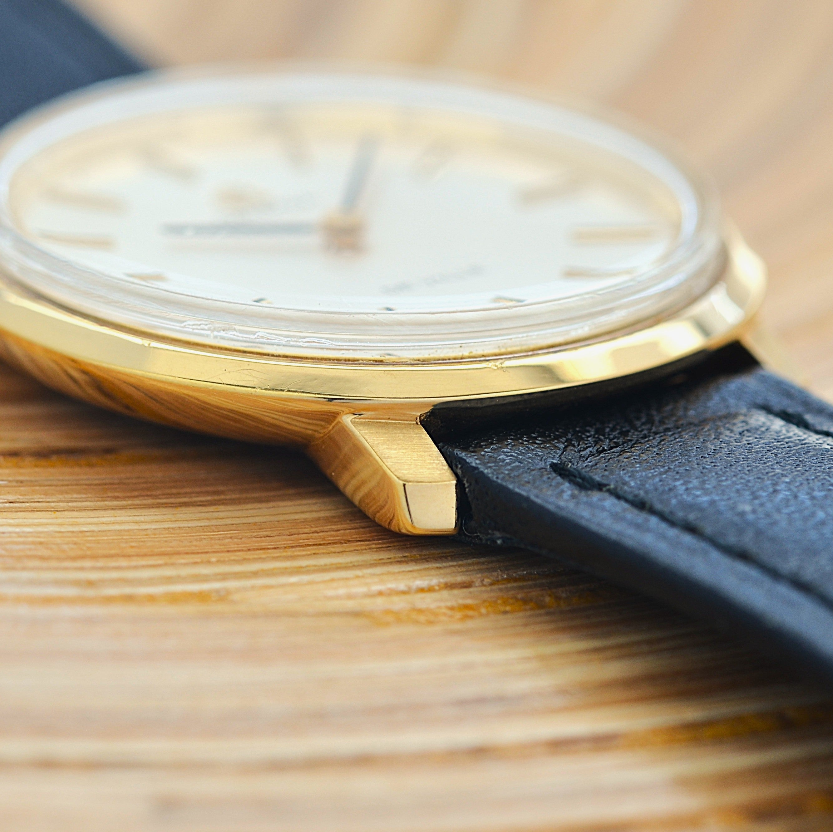 【OMEGA】オメガ デヴィル GP ワンピースケース Gold デッドストック