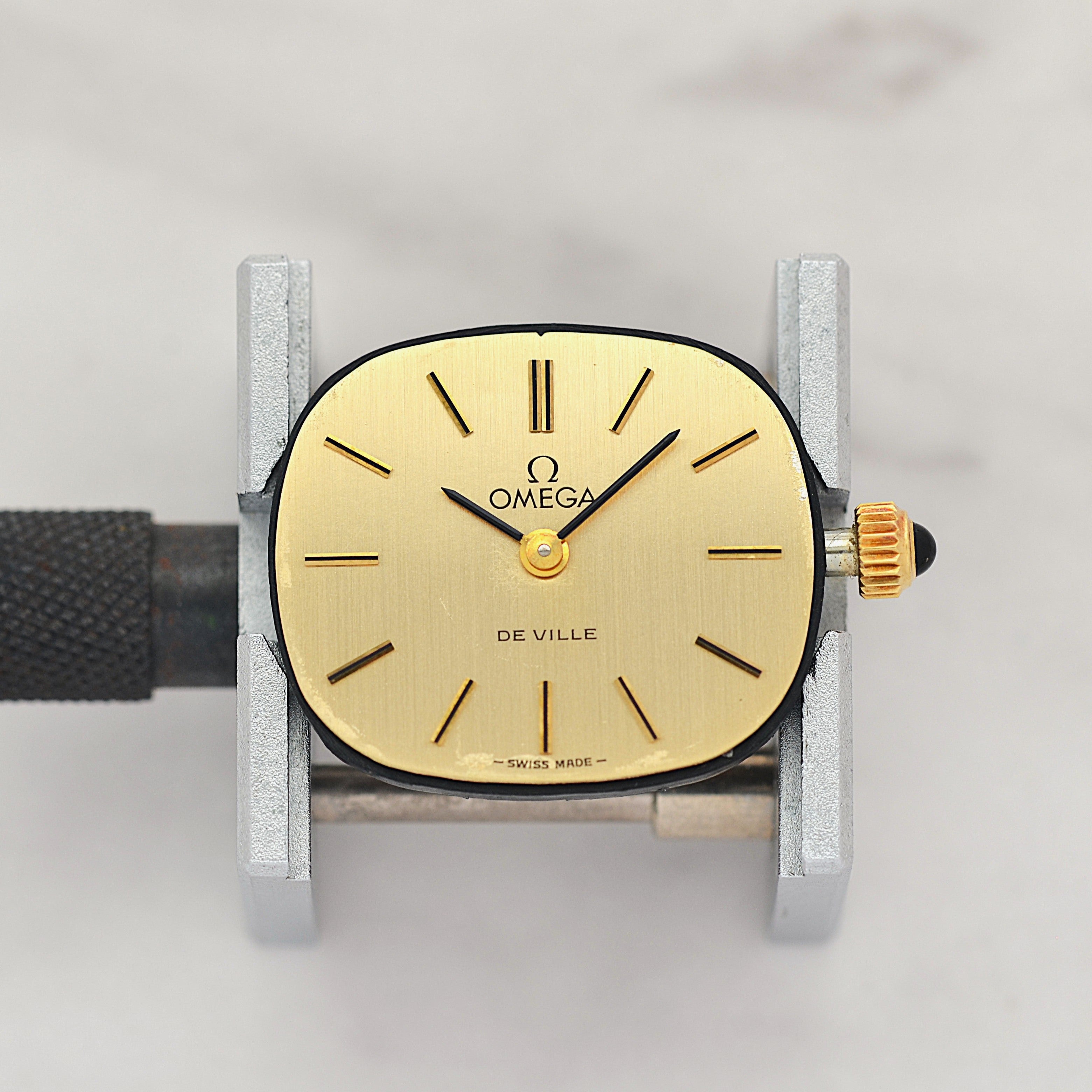 [OMEGA] Omega DeVille GP TV Screen Case, Gold, New old stock, with Genuine Buckle