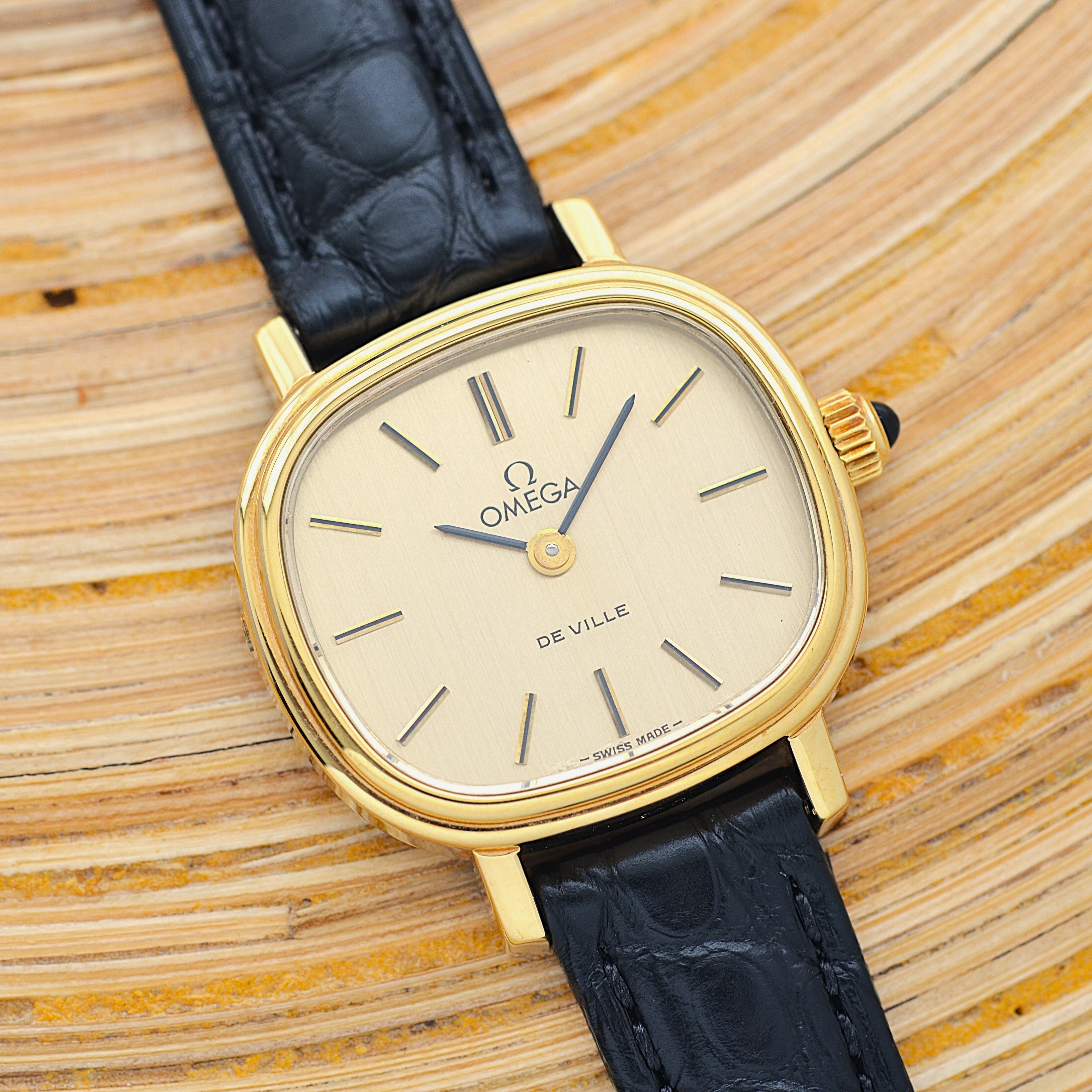 [OMEGA] Omega DeVille GP TV Screen Case, Gold, New old stock, with Genuine Buckle