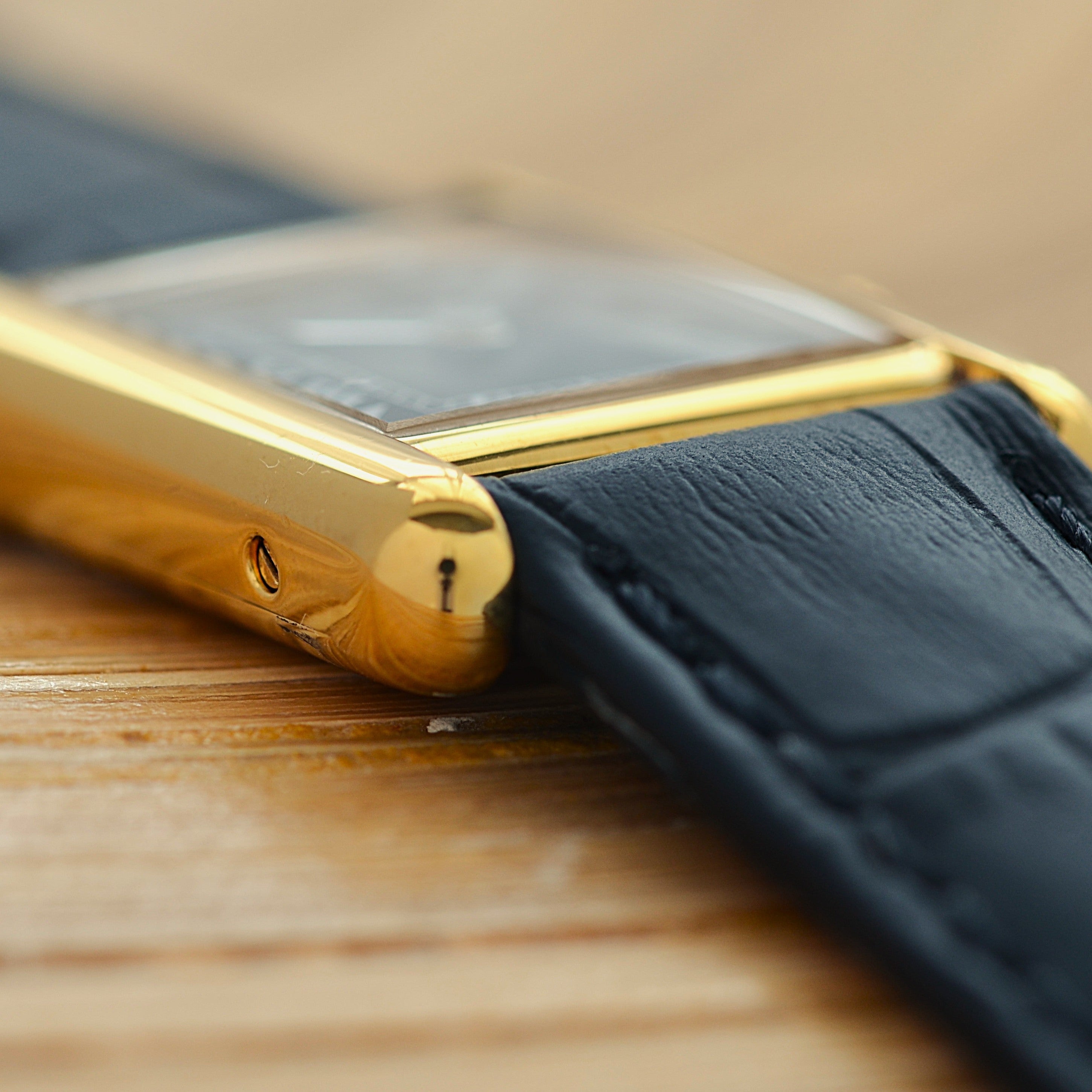 【Cartier】カルティエ マストタンクSM ブラックローマ 手巻き 永久保証書付き カルティエコンプリートサービス済み