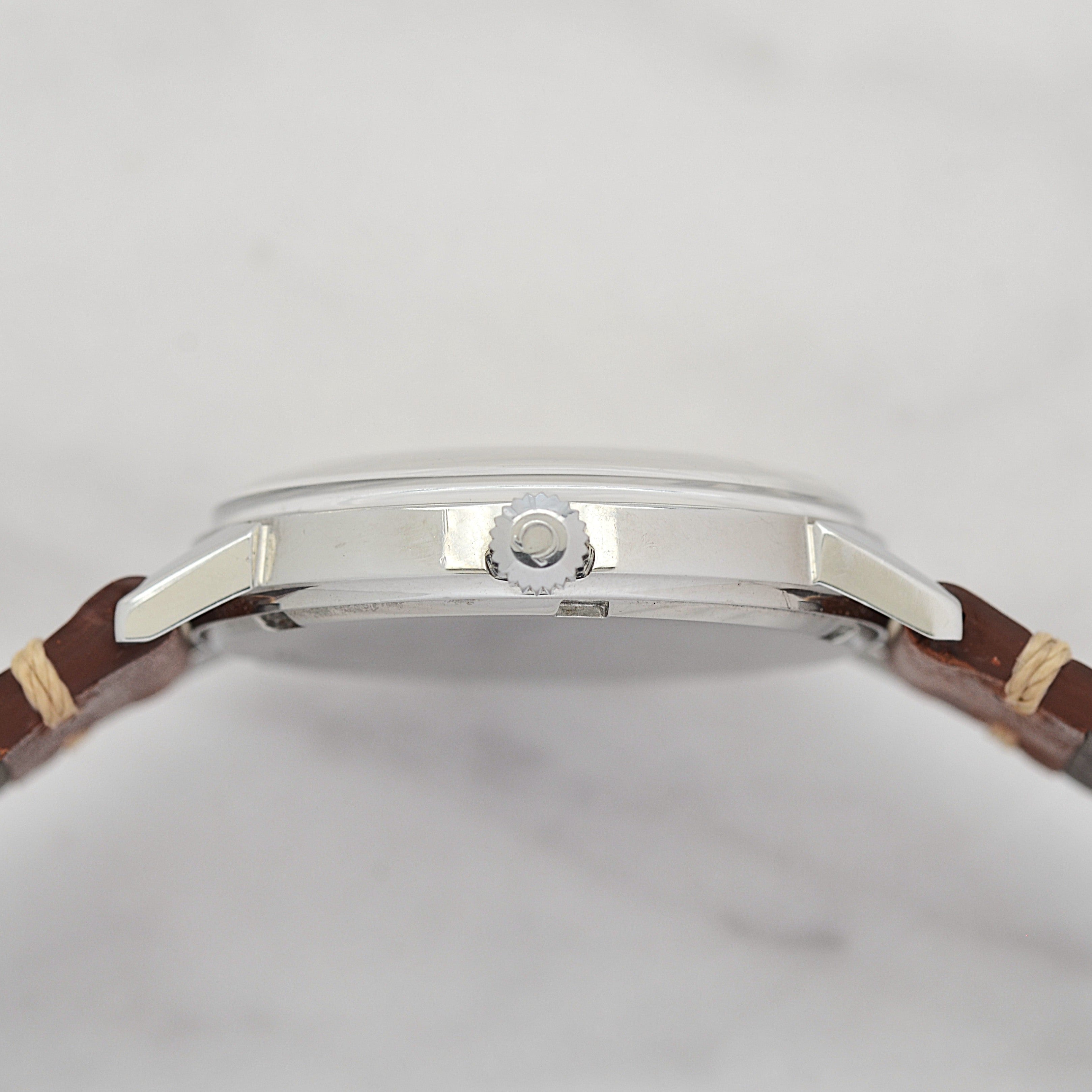【OMEGA】オメガ ジュネーヴ SS ラウンド Cal.601 Silver 純正尾錠付き