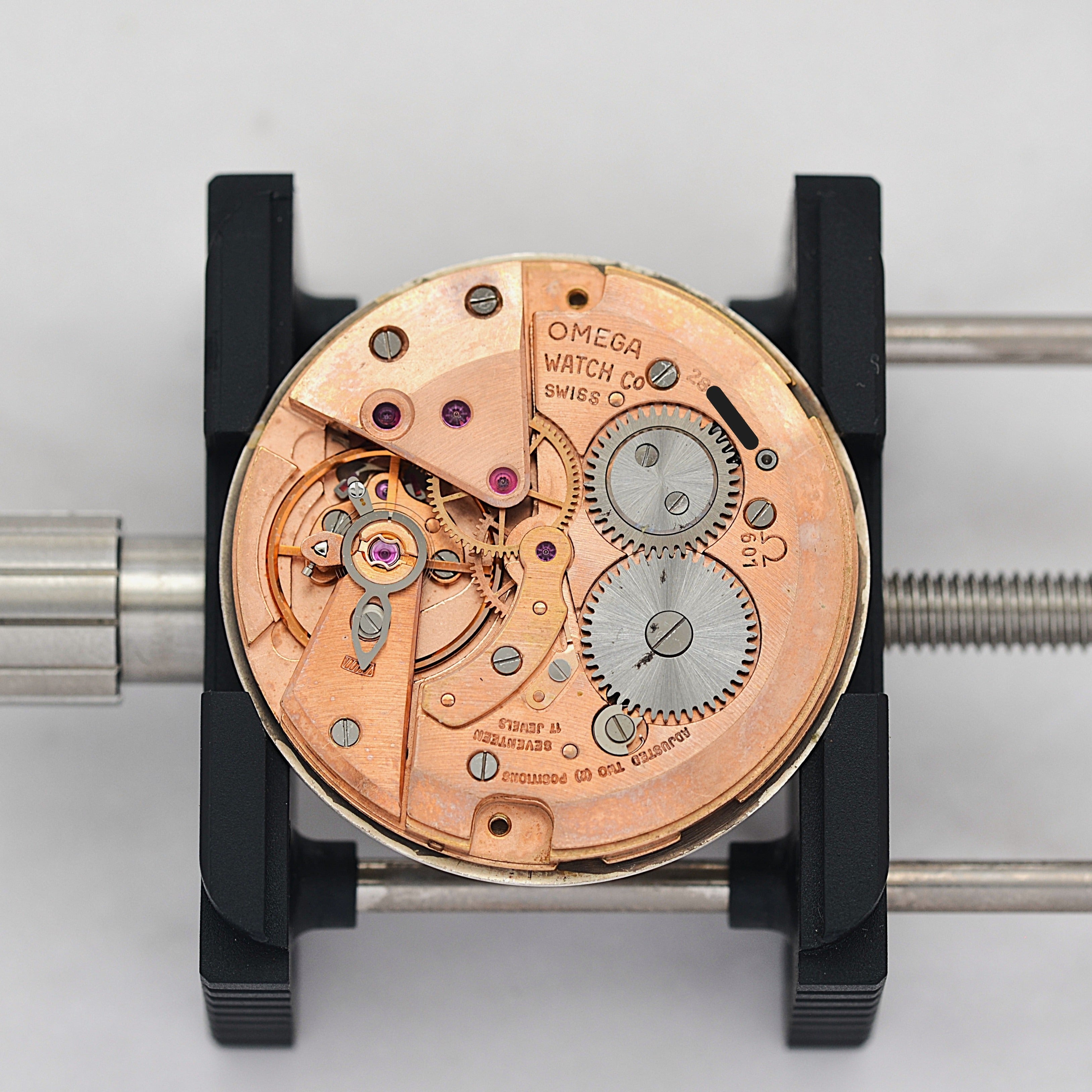 【OMEGA】オメガ ジュネーヴ SS ラウンド Cal.601 Silver 純正尾錠付き