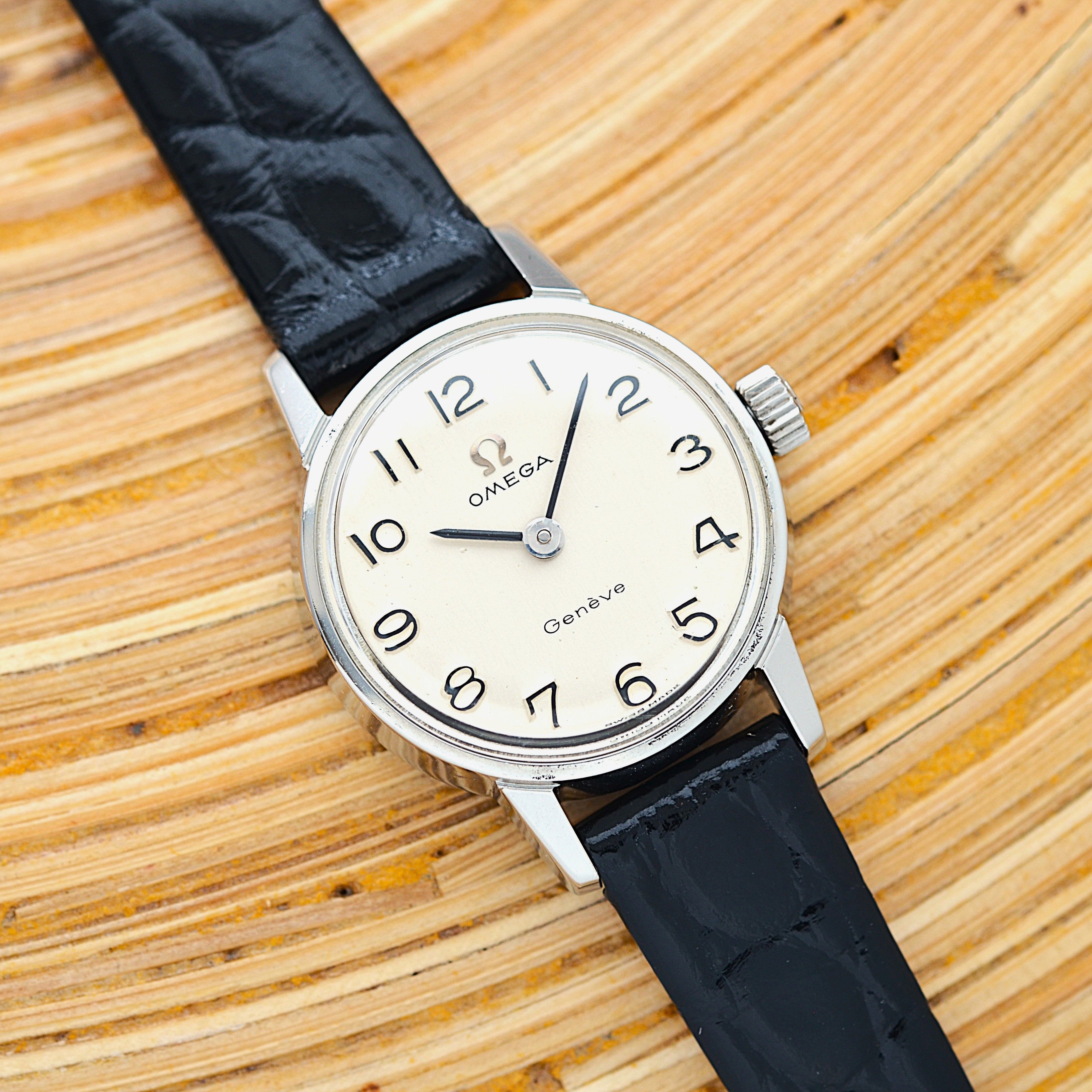 【OMEGA】オメガ シーマスタージュネーヴ SS ラウンド Silver アップライトアラビア 純正尾錠付き