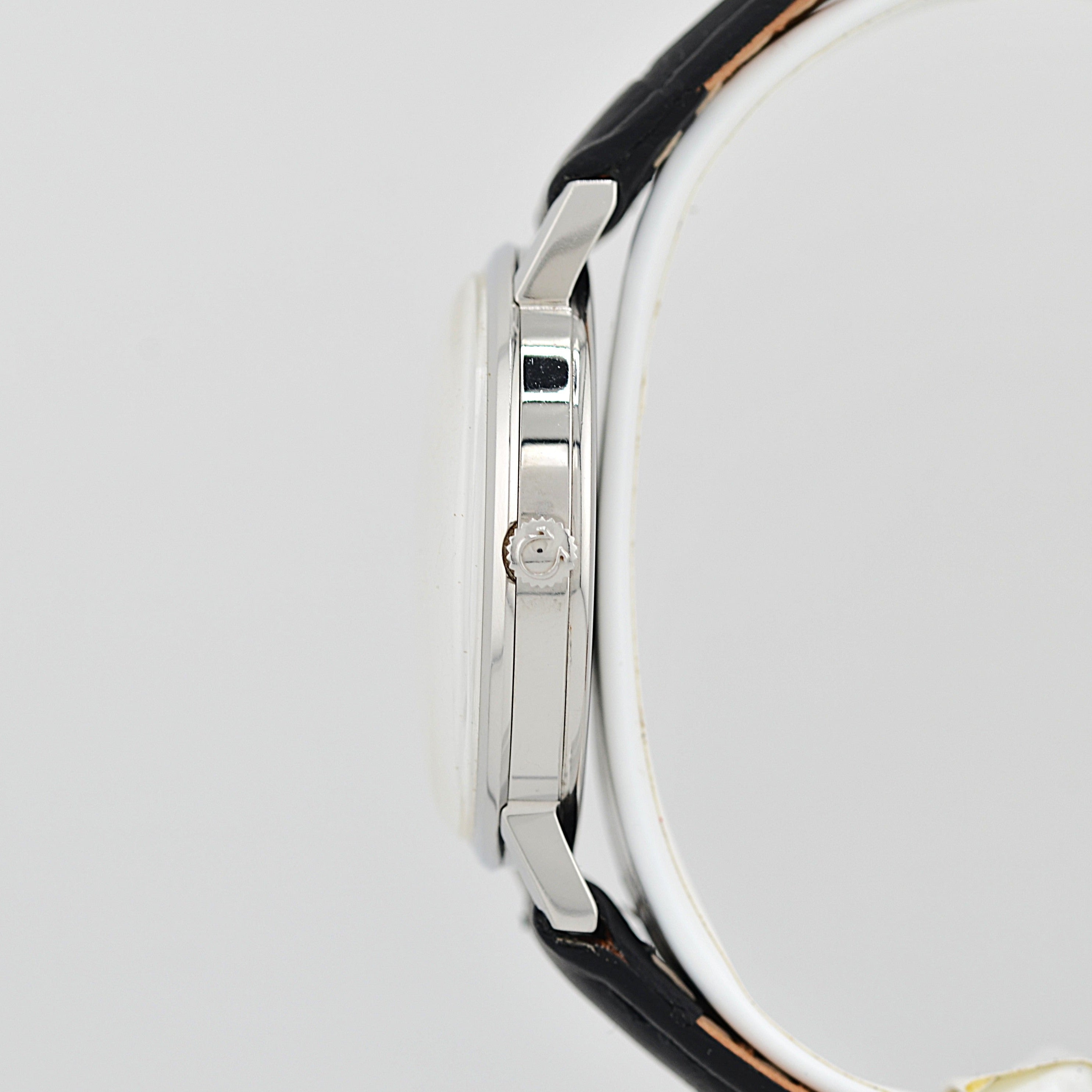 【OMEGA】オメガ ジュネーヴ SS ボーイズサイズ 全数字アップライトアラビアインデックス 純正尾錠付き