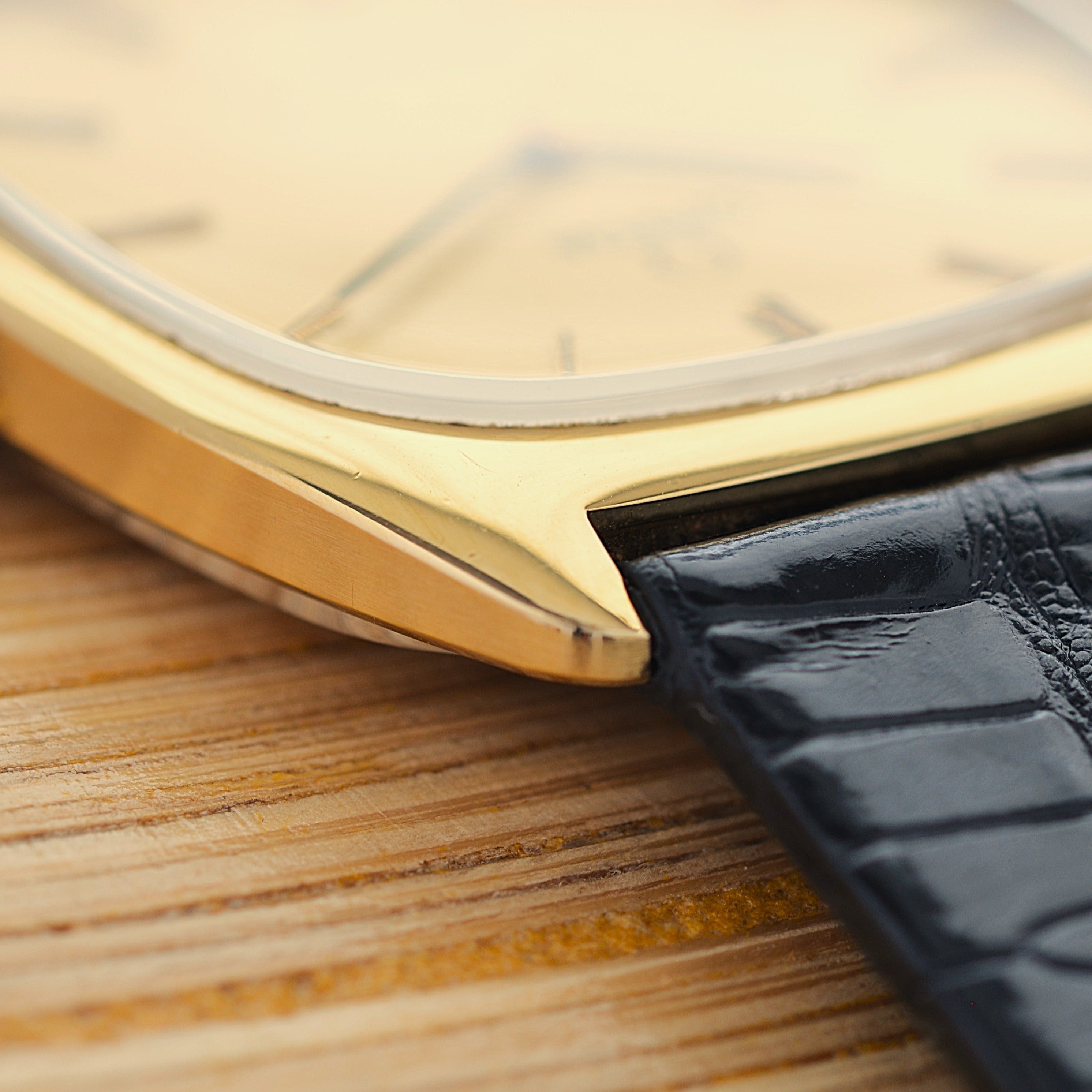 【OMEGA】オメガ デヴィル GP クッションケース Gold 純正尾錠付き