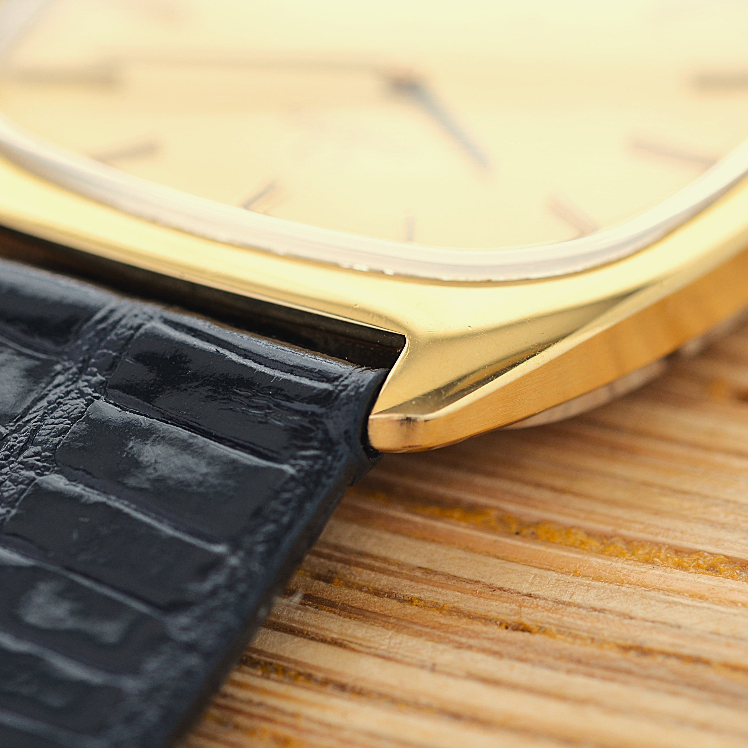 【OMEGA】オメガ デヴィル GP クッションケース Gold 純正尾錠付き