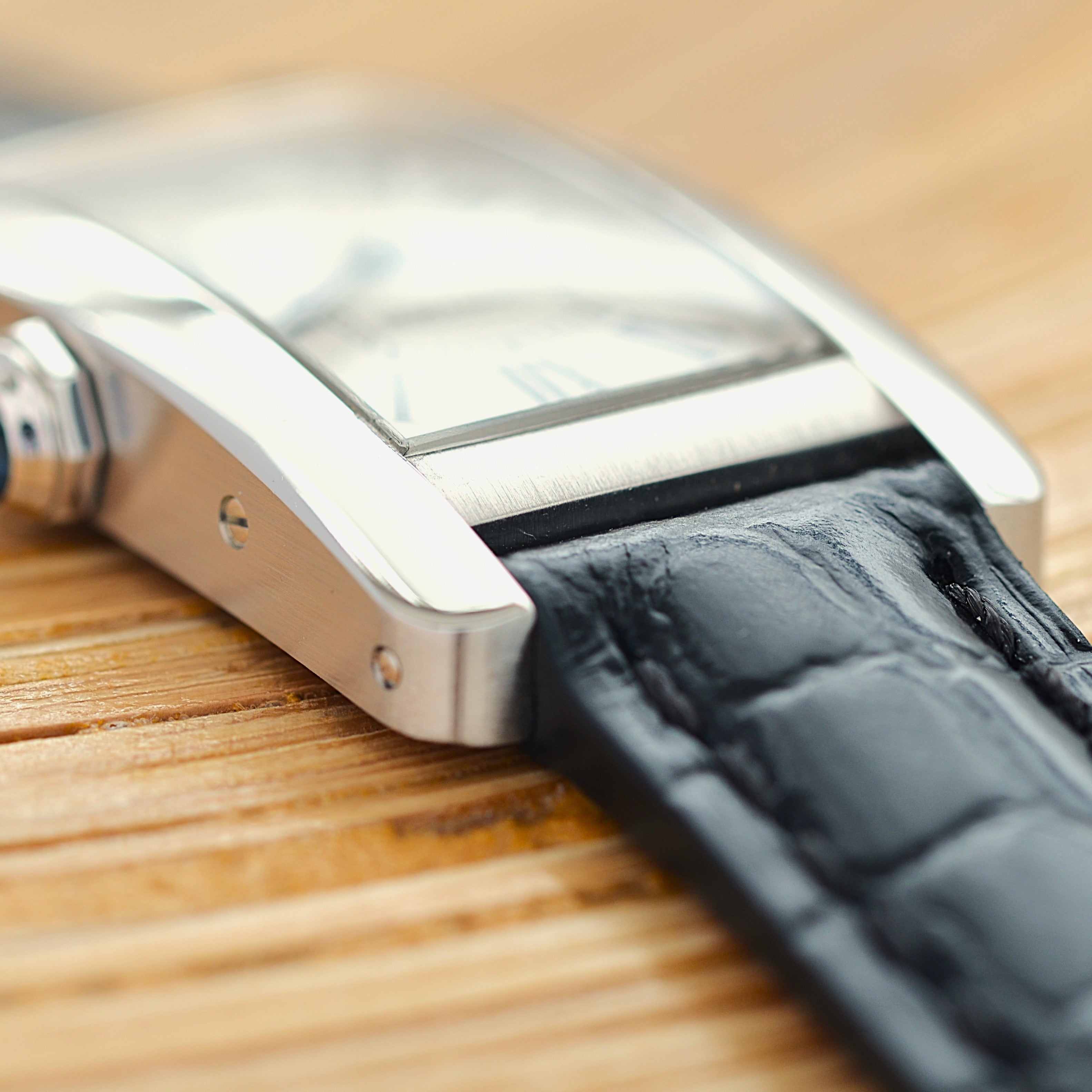 【Cartier】Cartier Tank Américaine SM 18K WG, full set, Cartier complete service performed.