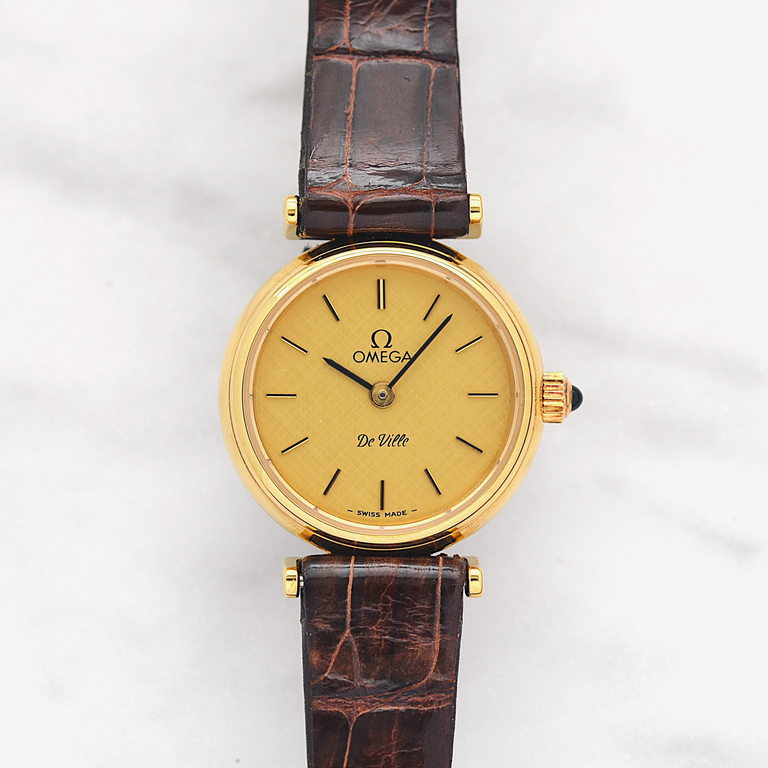 【OMEGA】オメガ デヴィル GP ミニラウンド変わりケース Goldバーク デッドストック 純正尾錠付き