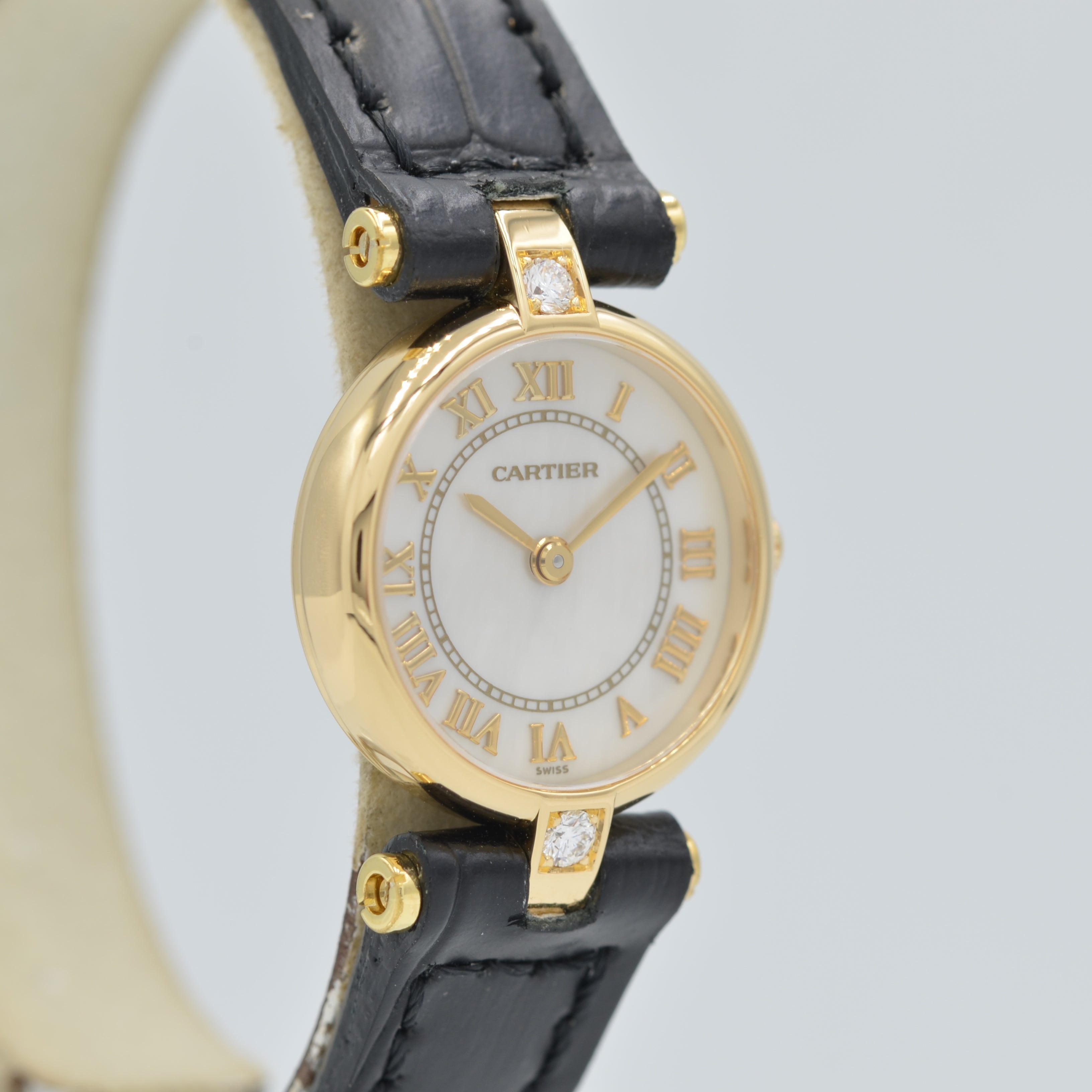 [Cartier] Cartier<br> Mini Vendome 18KYG 3PDiamonds MOPdial<br> Comes with genuine 18k gold D-buckle