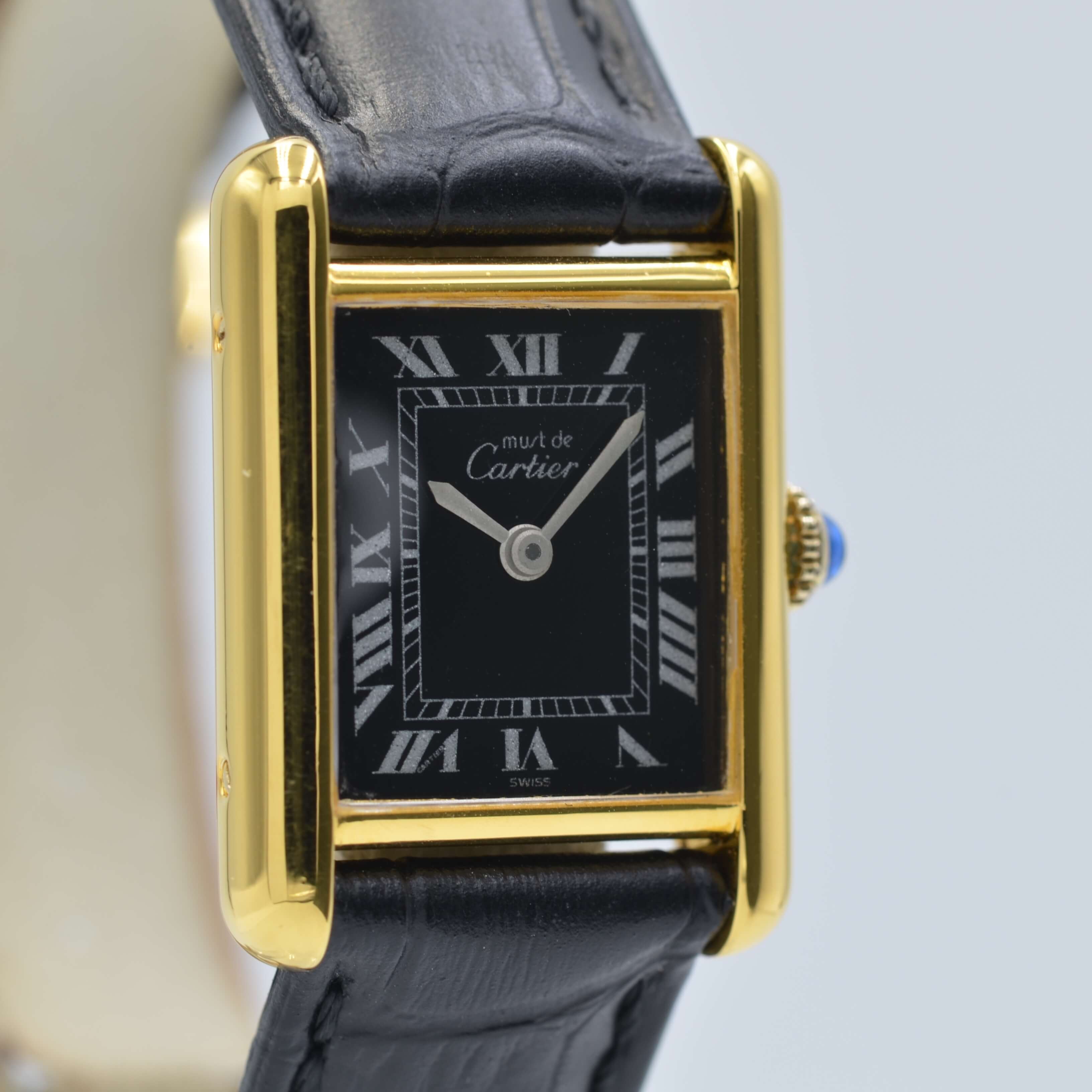 [Cartier] Cartier Must Tank SM Hand-wound Black Roman with genuine buckle