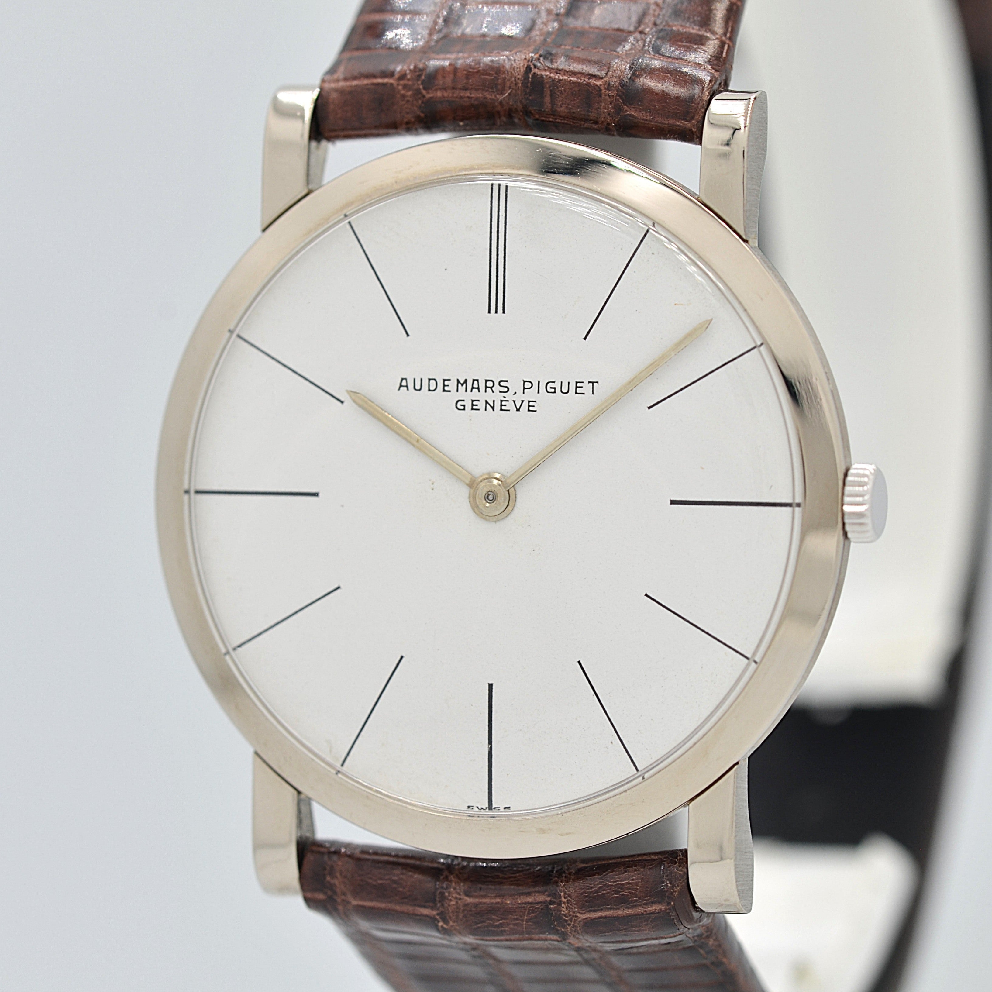 【AUDEMARS PIGUET】オーデマピゲ ラウンドモデル 18KWG 純正ボックス付き