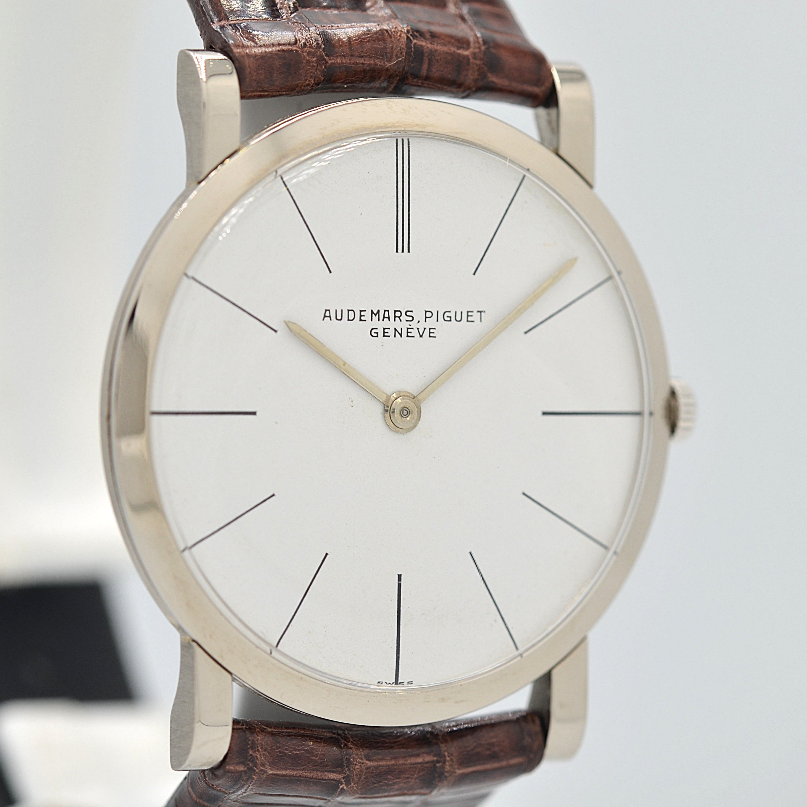 【AUDEMARS PIGUET】オーデマピゲ ラウンドモデル 18KWG 純正ボックス付き