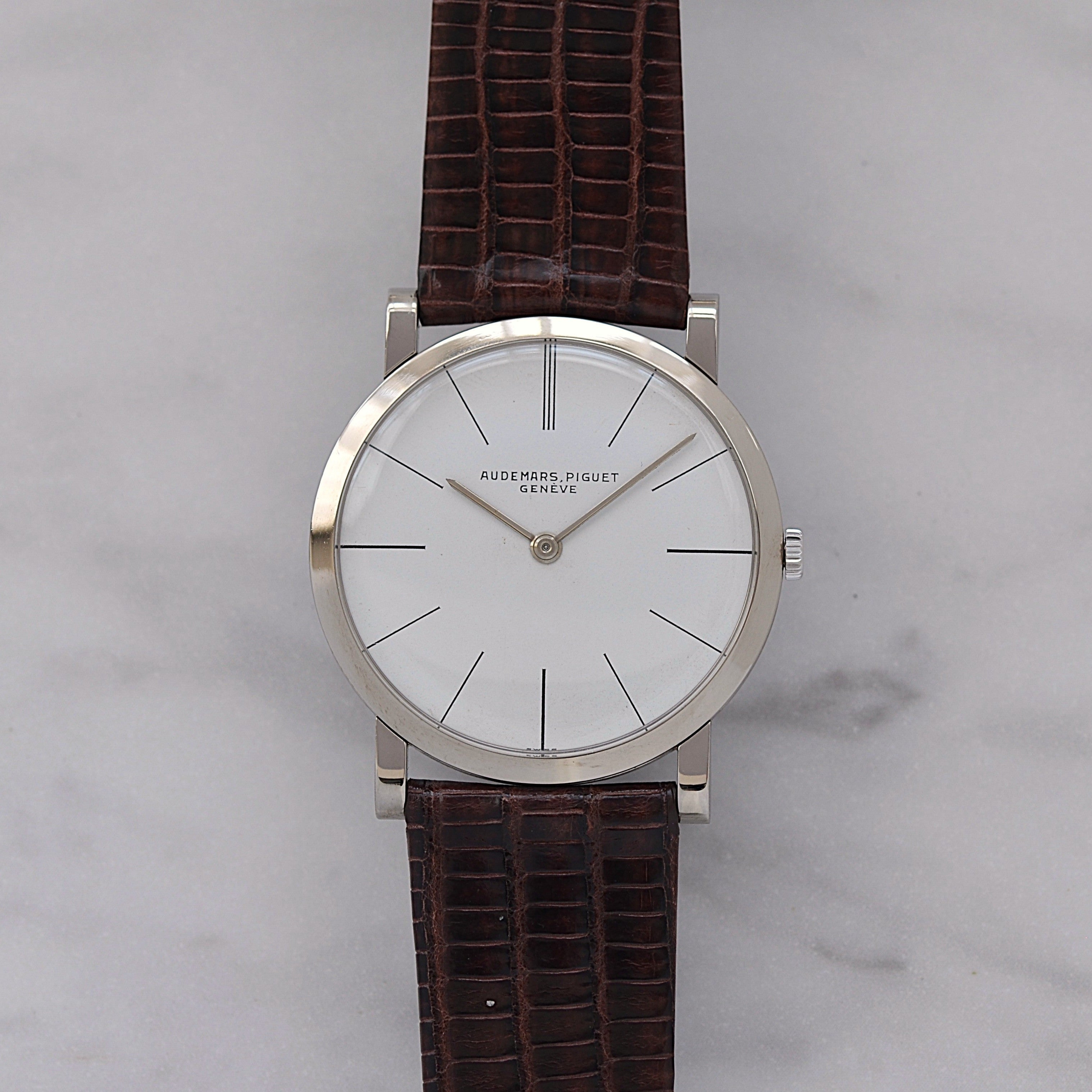 【AUDEMARS PIGUET】オーデマピゲ ラウンドモデル 18KWG 純正ボックス付き