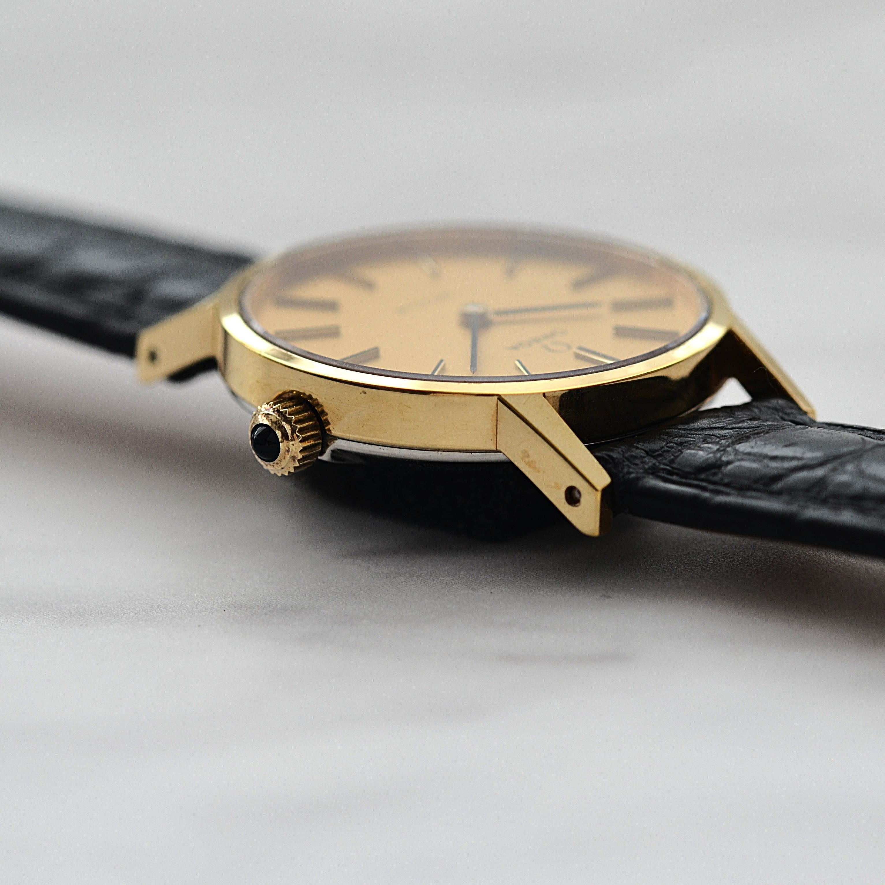 [OMEGA] Omega De Ville GP Round Gold Deadstock with original box