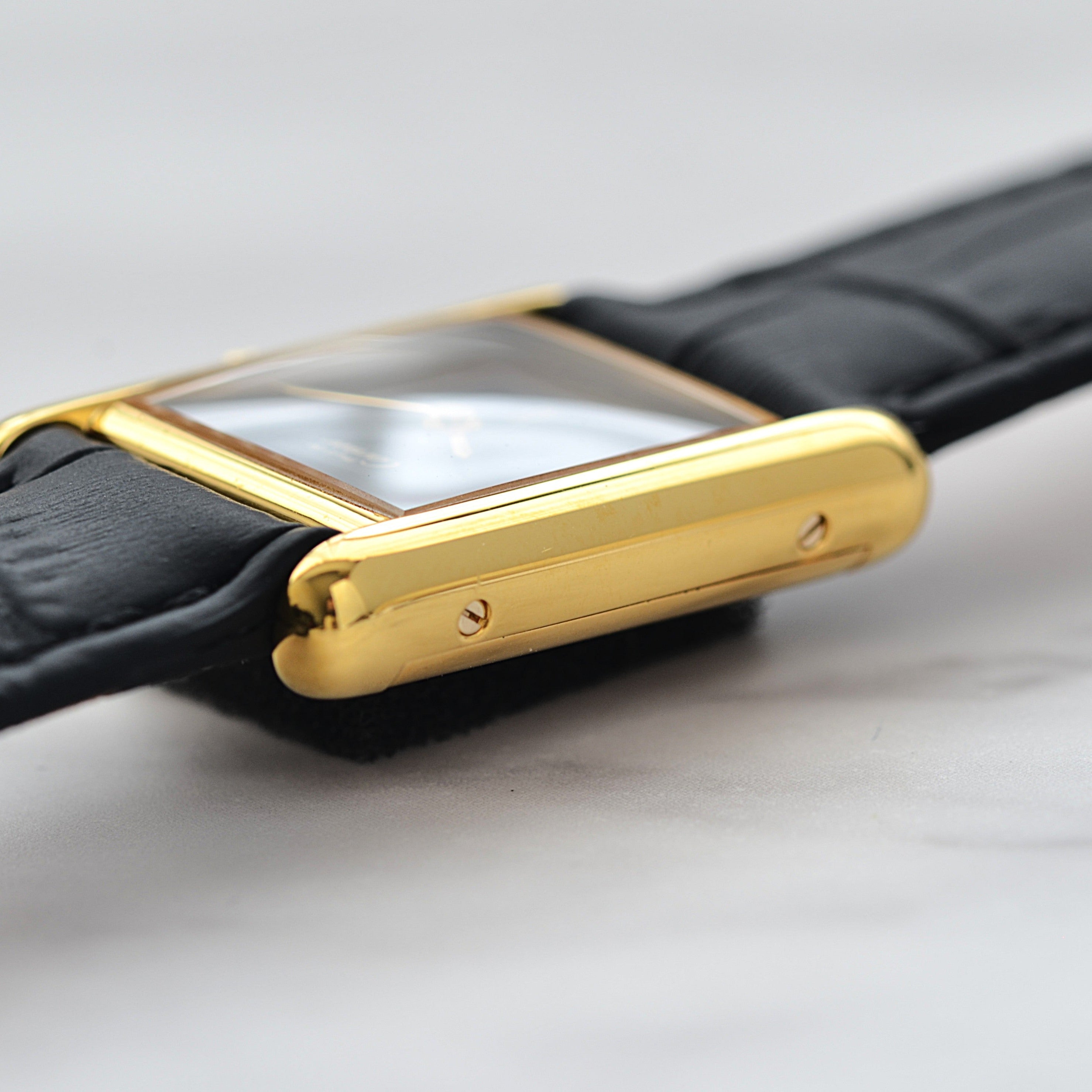 [Cartier] Cartier Must Tank SM Hand-wound Onyx with lifetime warranty