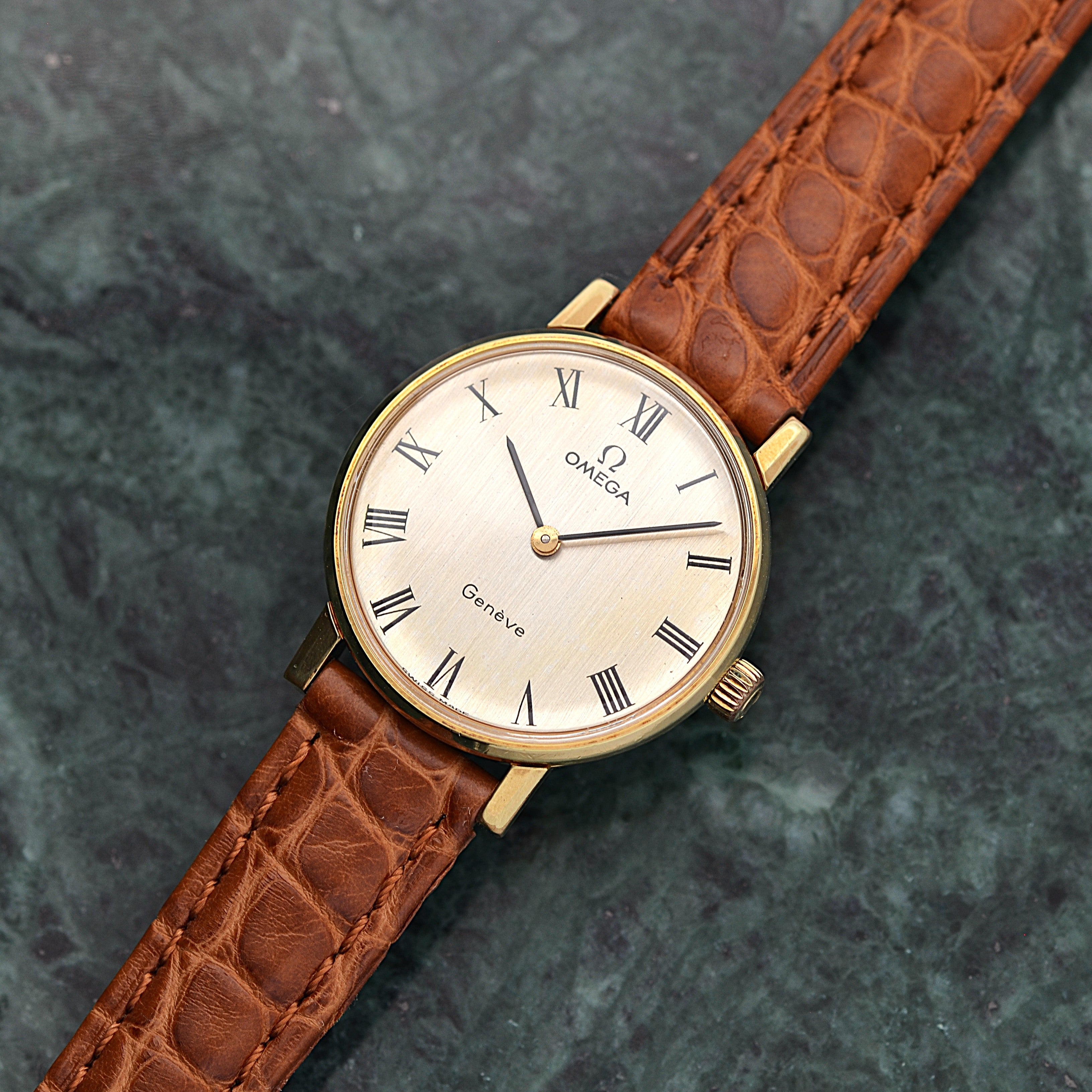 【OMEGA】オメガ ジュネーヴ GP ラウンド Silver Roman 純正尾錠付き