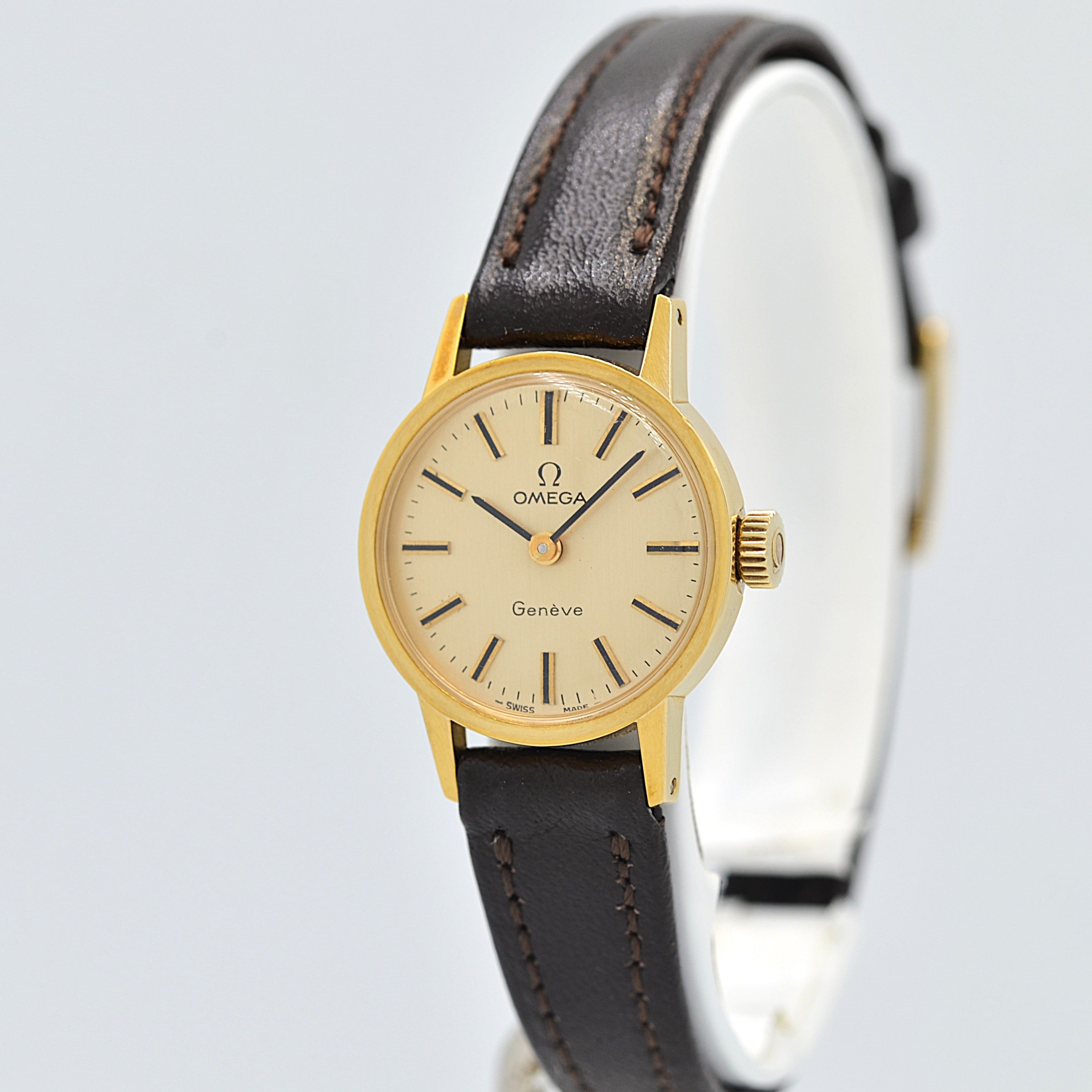 [Omega] 歐米茄日內瓦 GP 圓形金盤