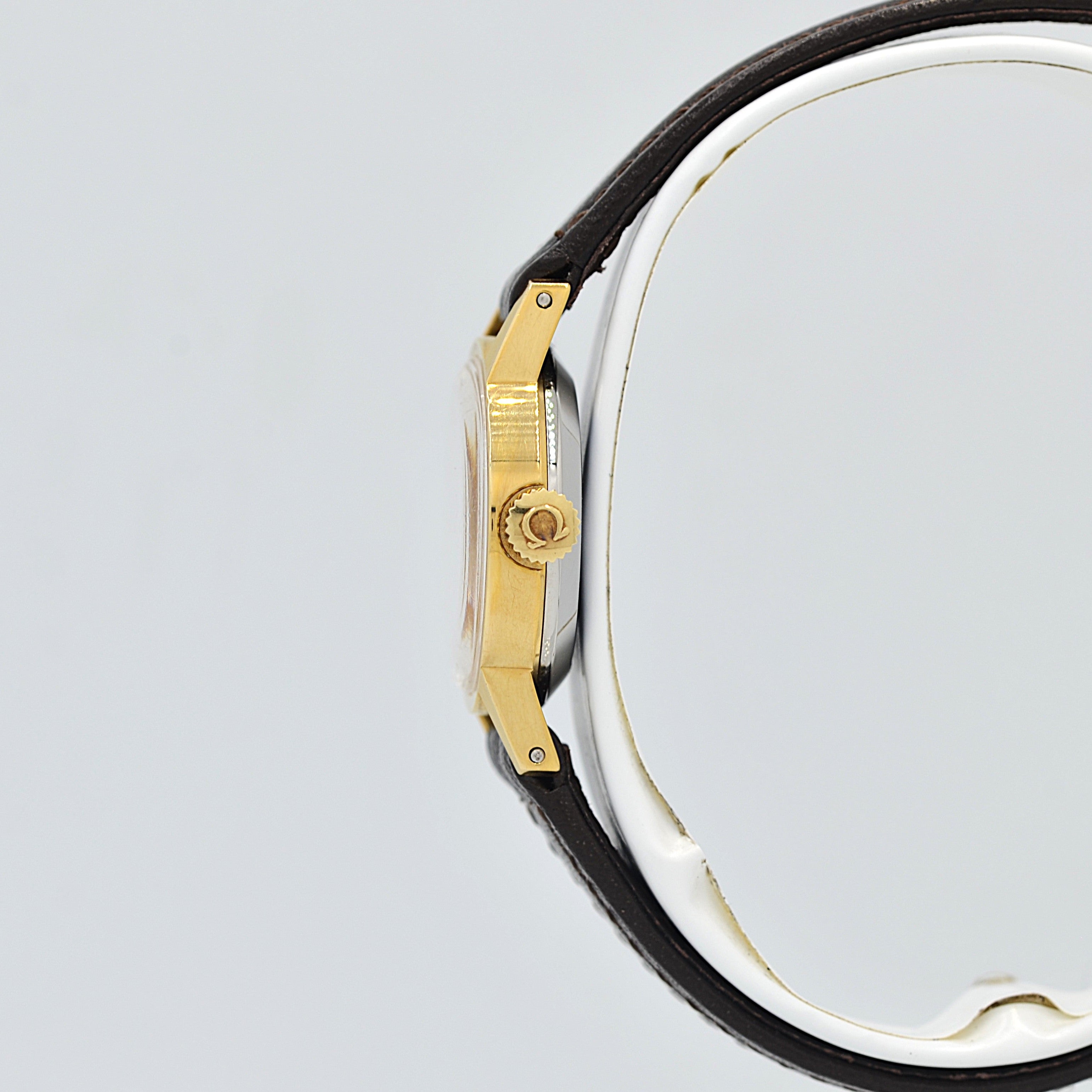 [Omega] 歐米茄日內瓦 GP 圓形金盤