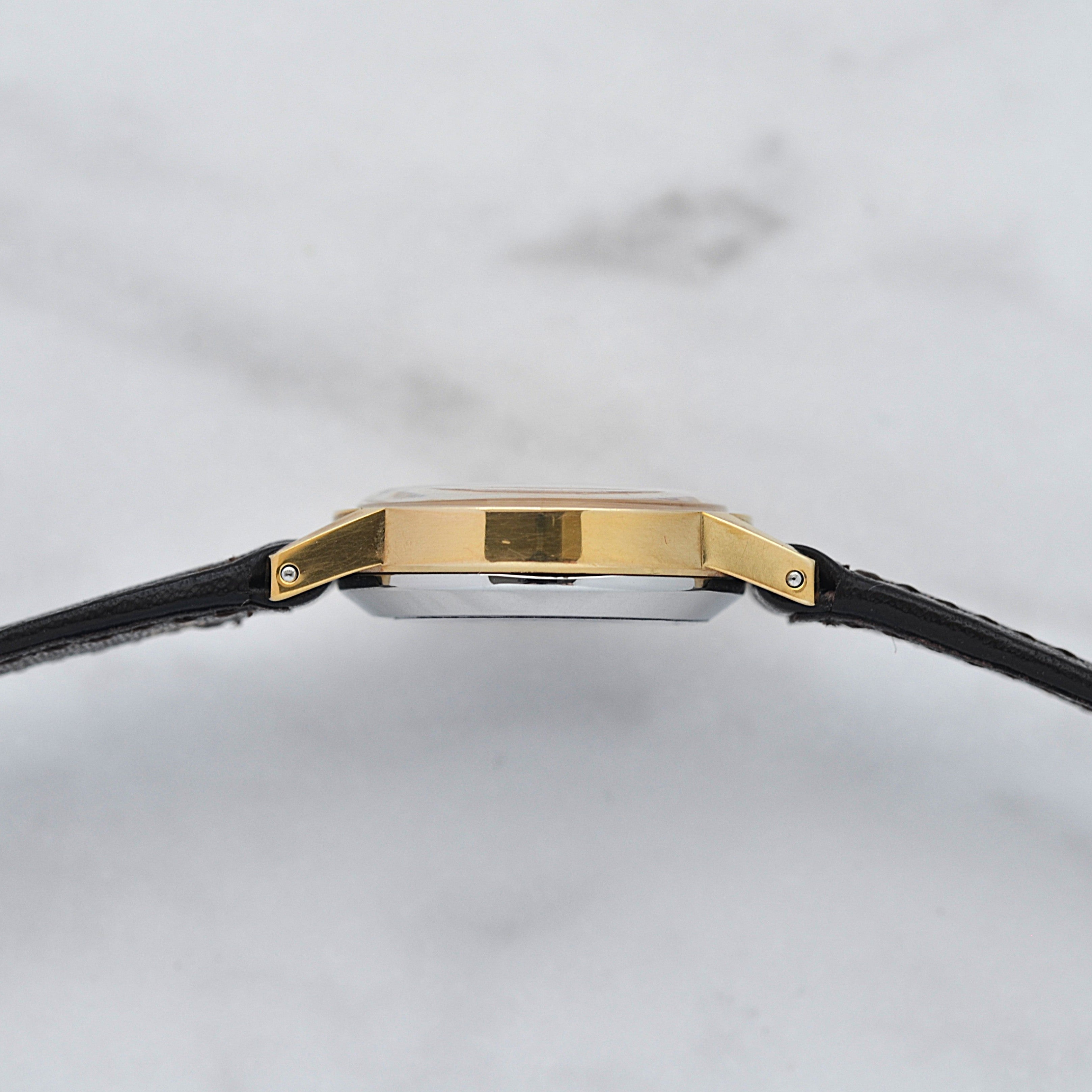 [Omega] 歐米茄日內瓦 GP 圓形金盤