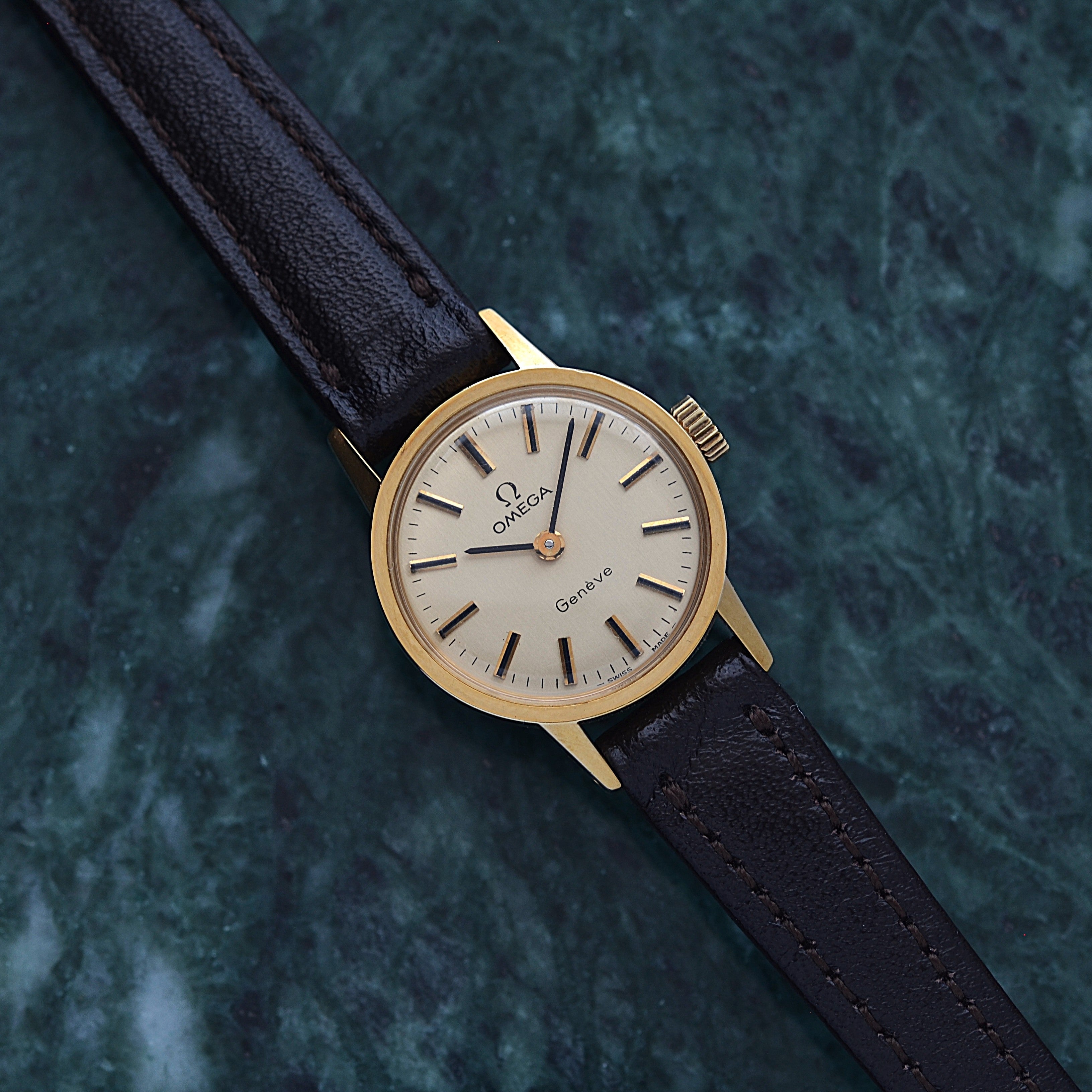 [Omega] 歐米茄日內瓦 GP 圓形金盤