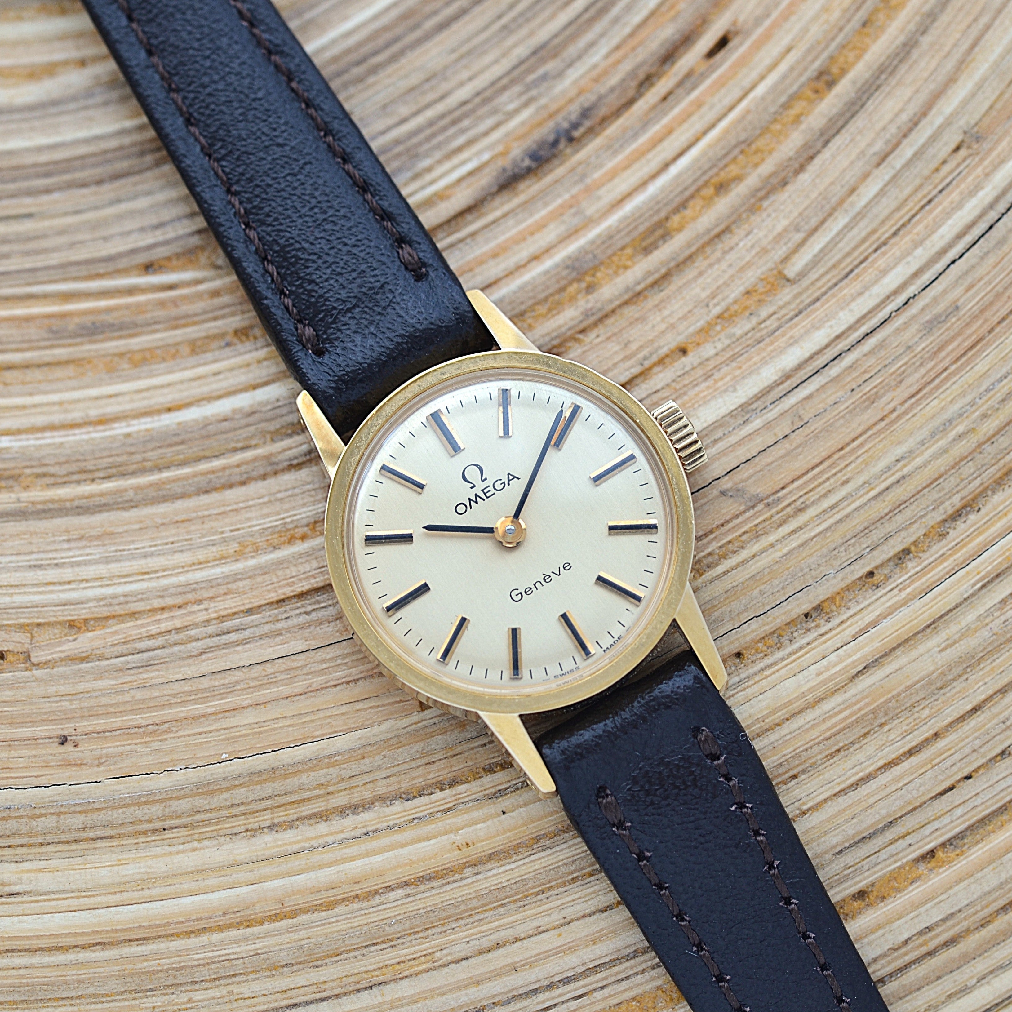 [Omega] 歐米茄日內瓦 GP 圓形金盤