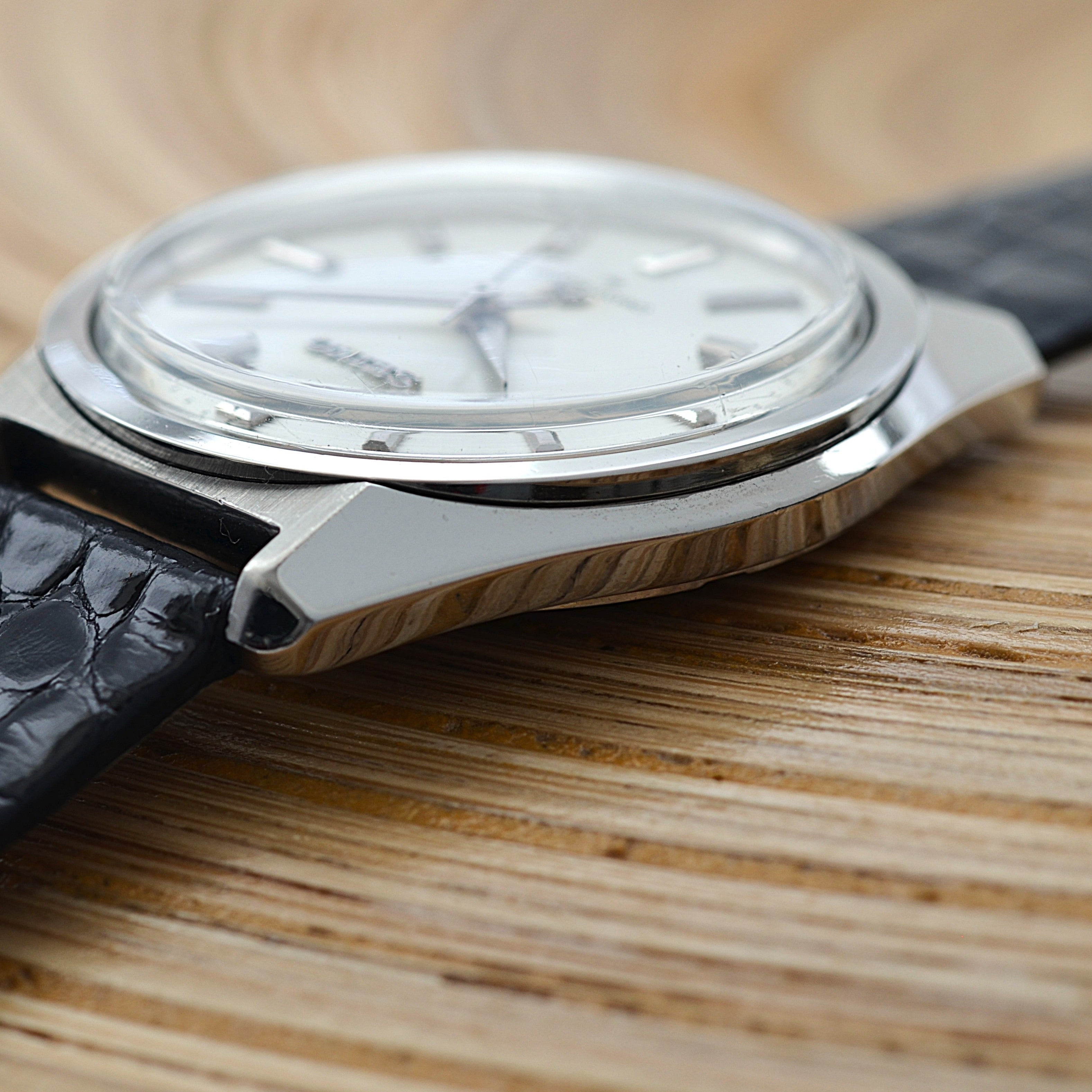 [SEIKO] Seiko Grand Seiko 44GS 4420-9000 with genuine buckle