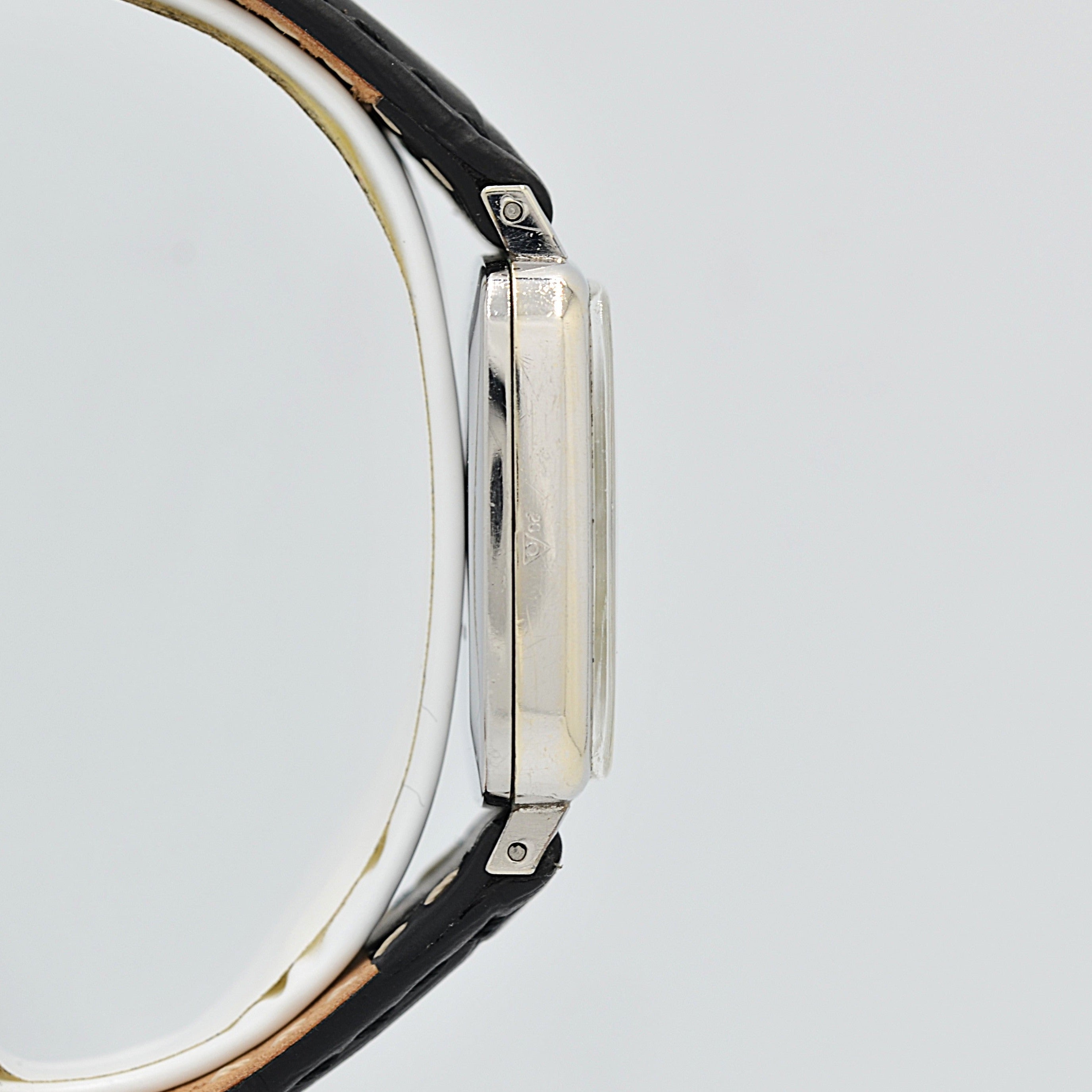 [Omega] 歐米茄日內瓦 WGP 方形銀色男士尺寸附正品扣