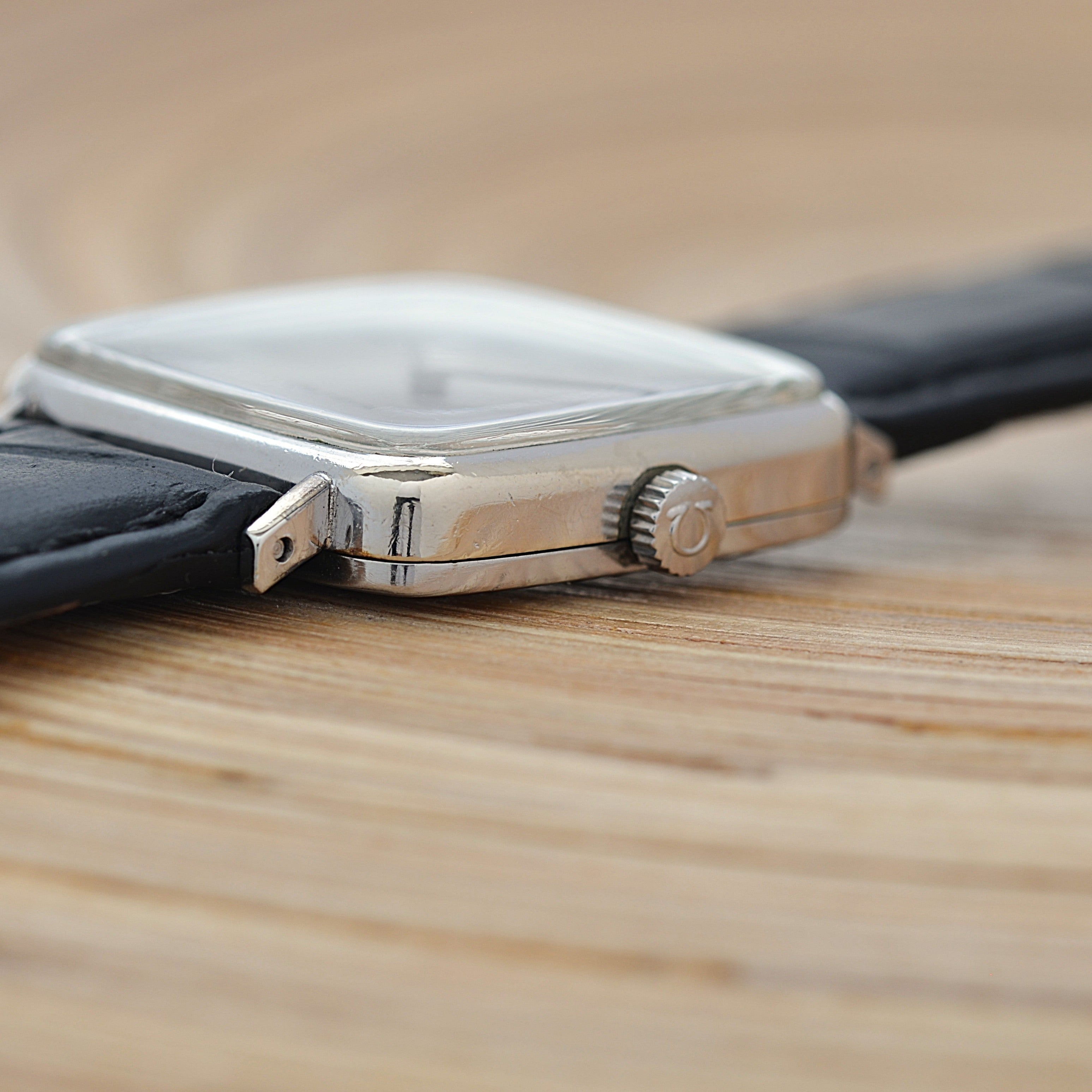 [Omega] 歐米茄日內瓦 WGP 方形銀色男士尺寸附正品扣