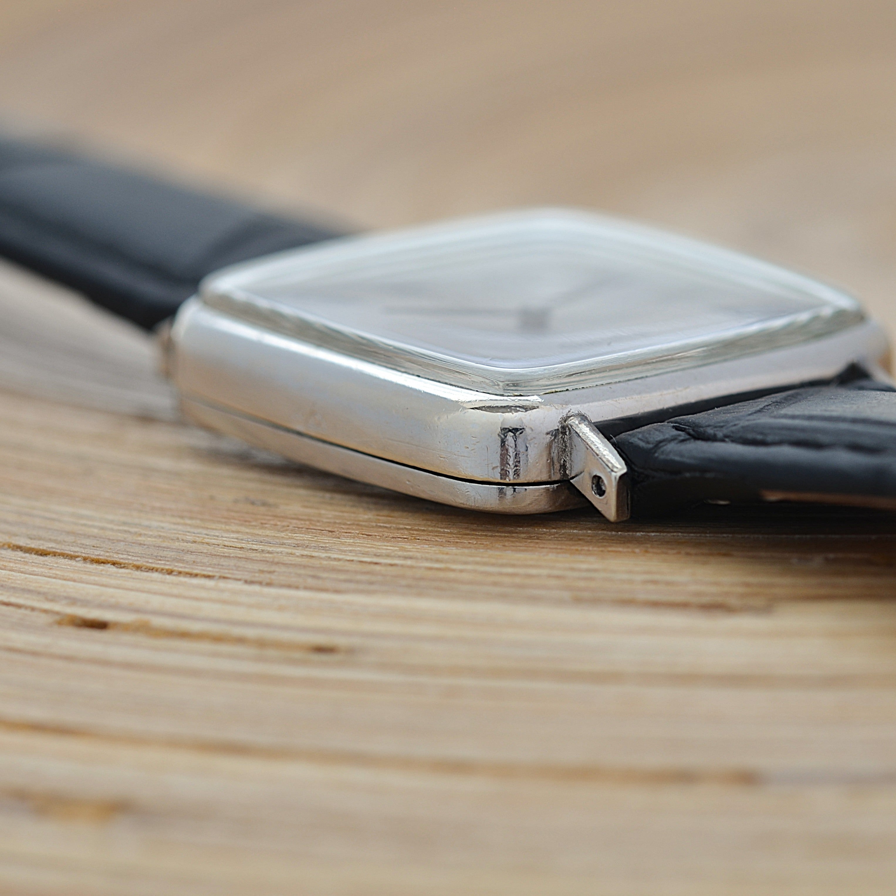 [Omega] 歐米茄日內瓦 WGP 方形銀色男士尺寸附正品扣