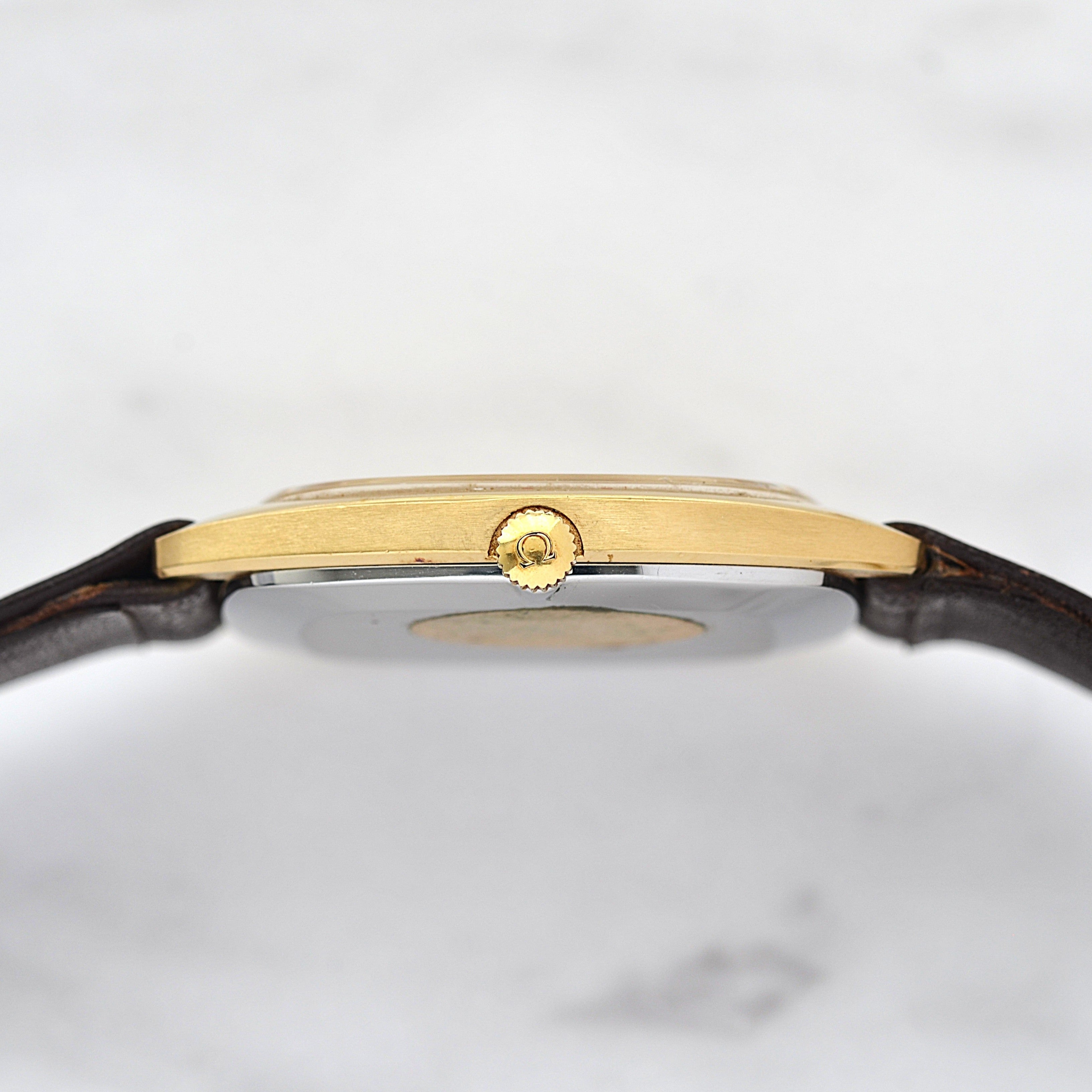 [Omega] 歐米茄碟飛系列 GP 電視螢幕保護殼 金色 Deadstock