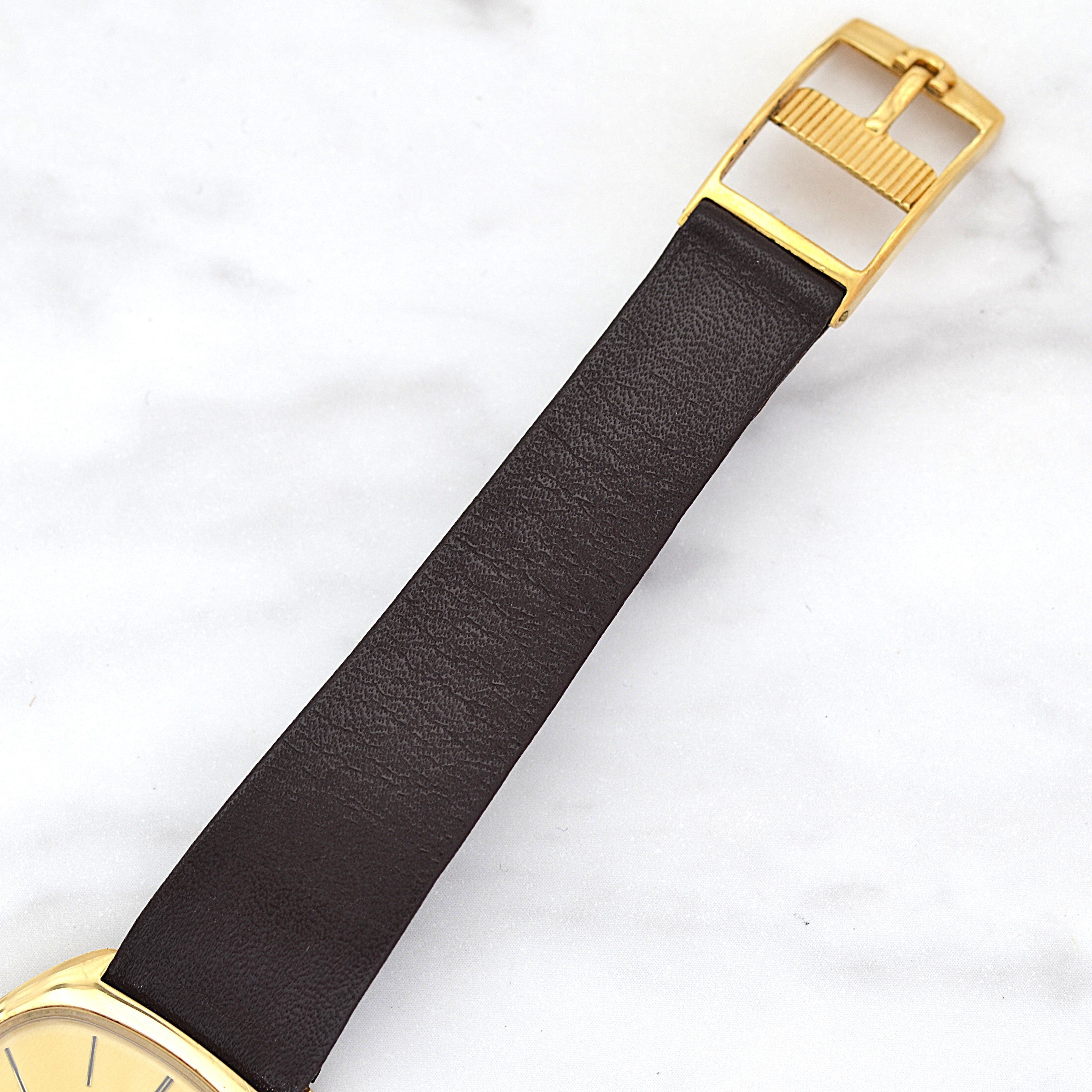 [Omega] 歐米茄碟飛系列 GP 電視螢幕保護殼 金色 Deadstock