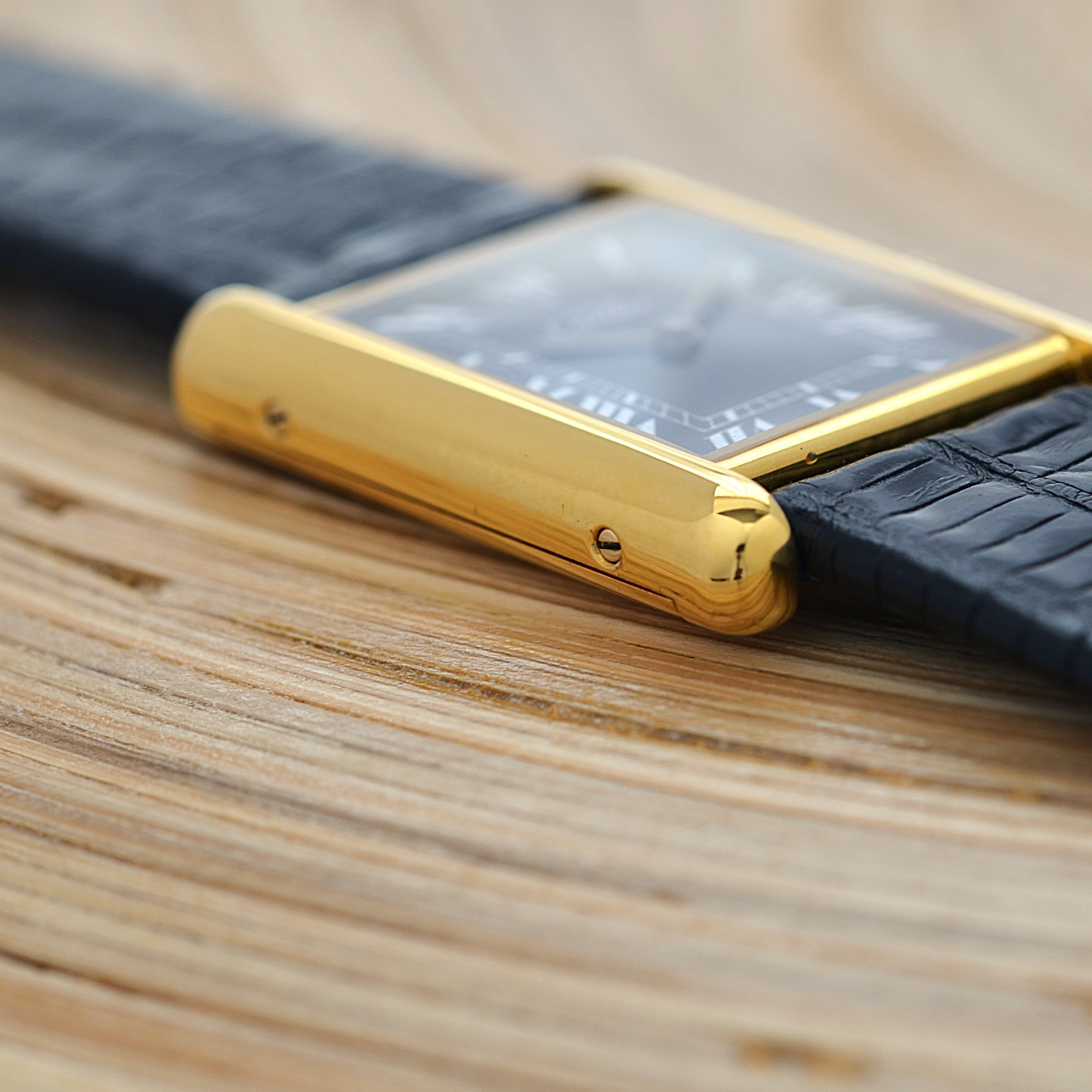 [Cartier] Cartier Must Tank LM Black Roman Manual Winding with Genuine Buckle