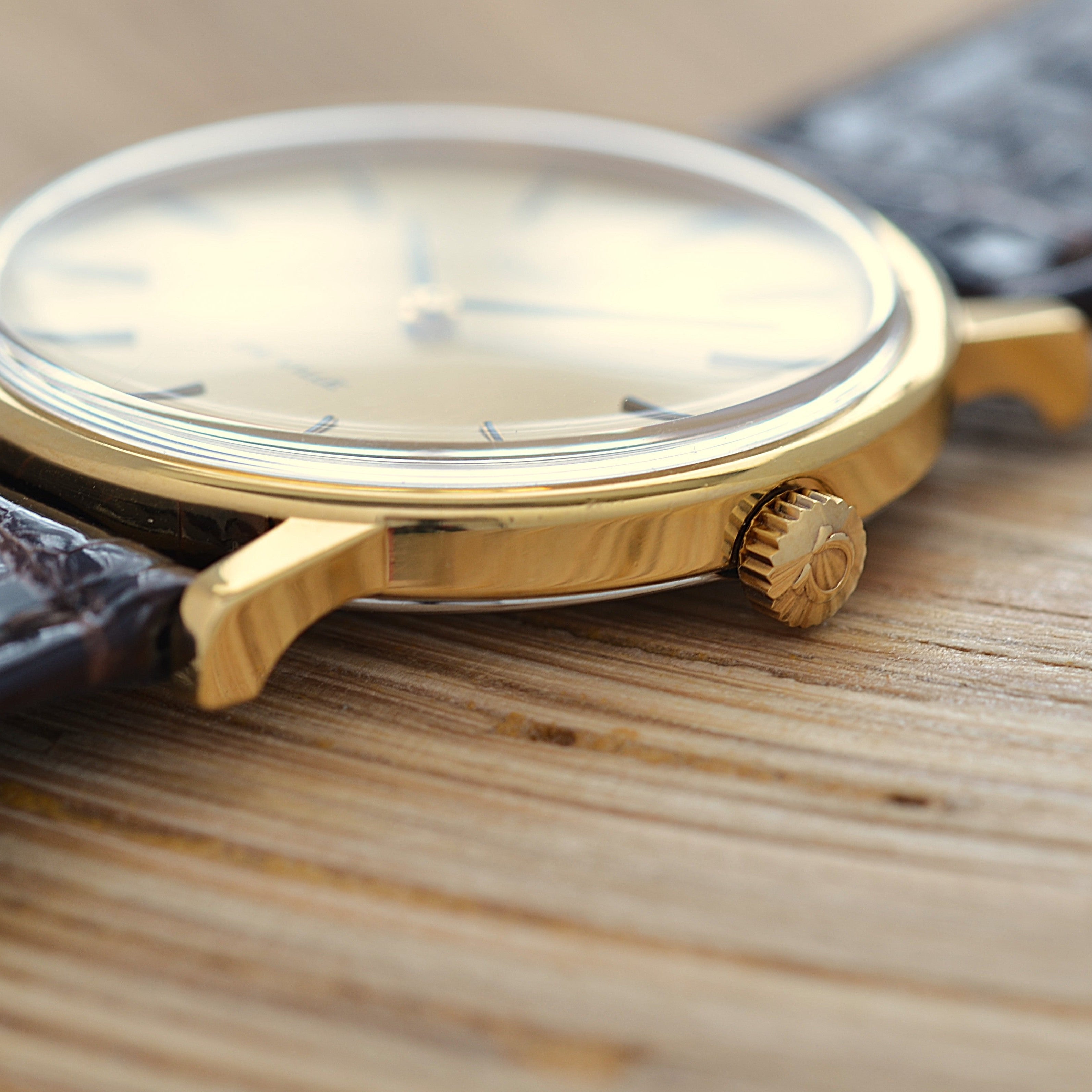 [Omega] 歐米茄碟飛系列 GP 圓形金錶配真鱷魚皮錶帶和錶扣