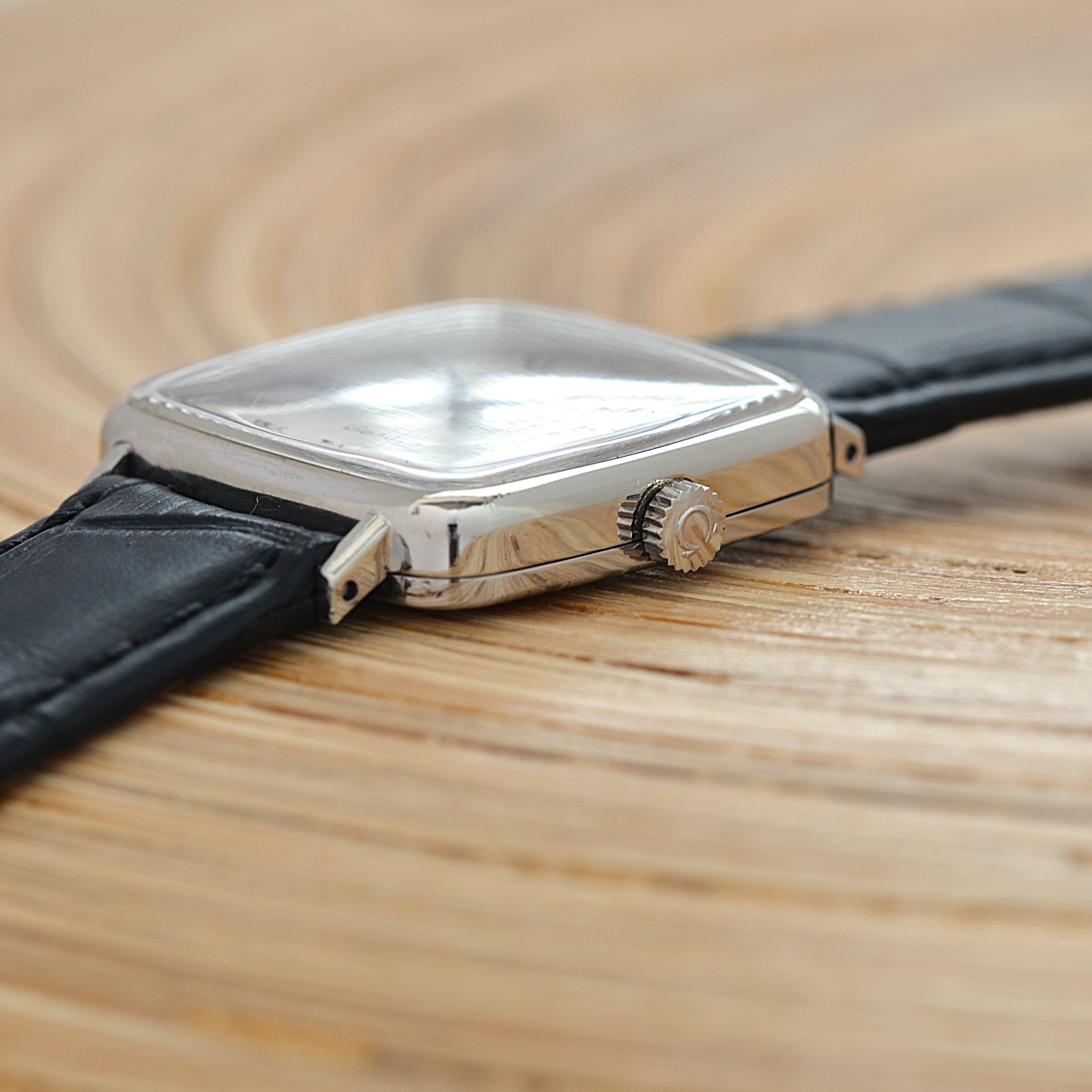 [Omega] 歐米茄日內瓦 WGP 方形銀色男士尺寸附正品扣