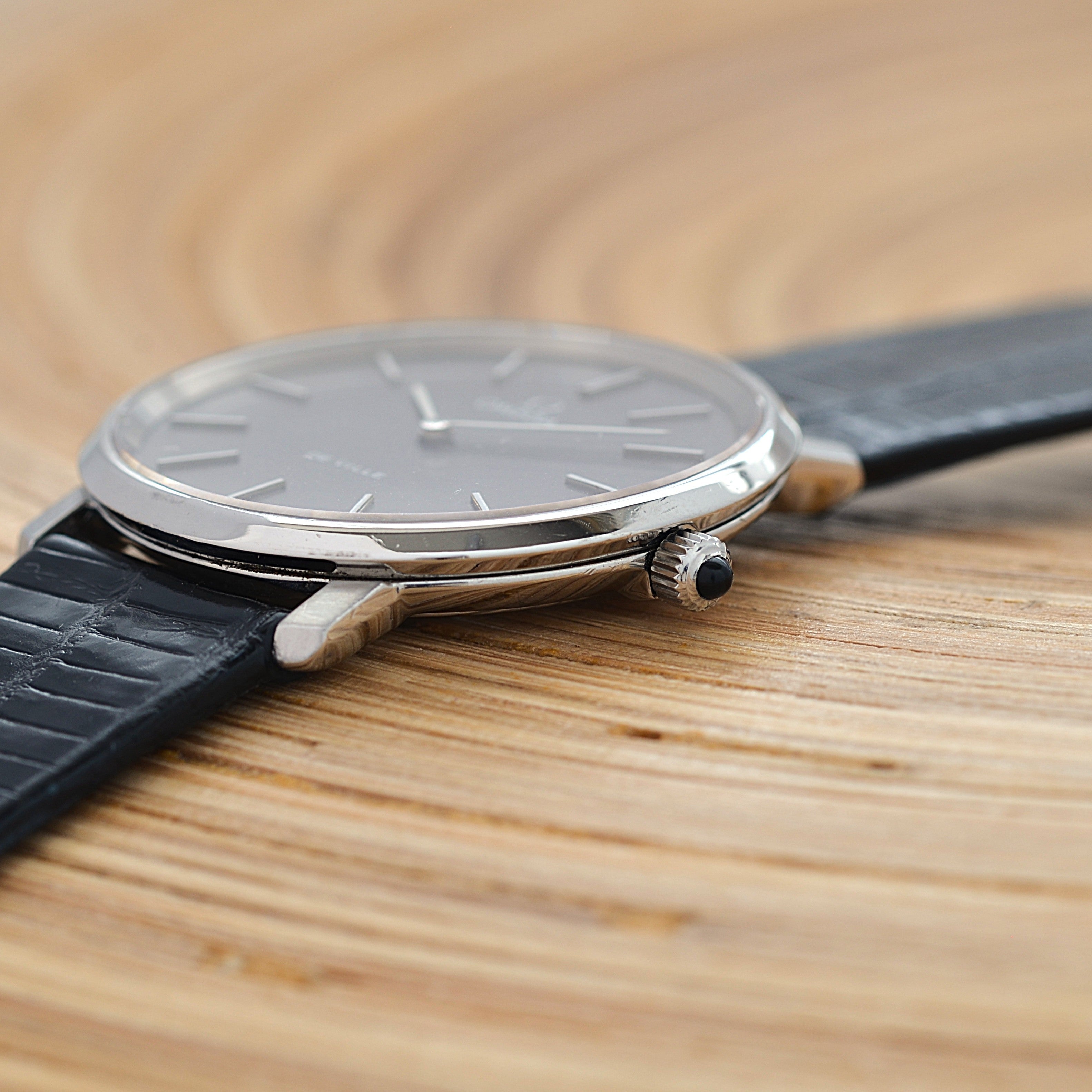 [歐米茄] 歐米茄碟飛系列 SS 圓灰 附正品扣