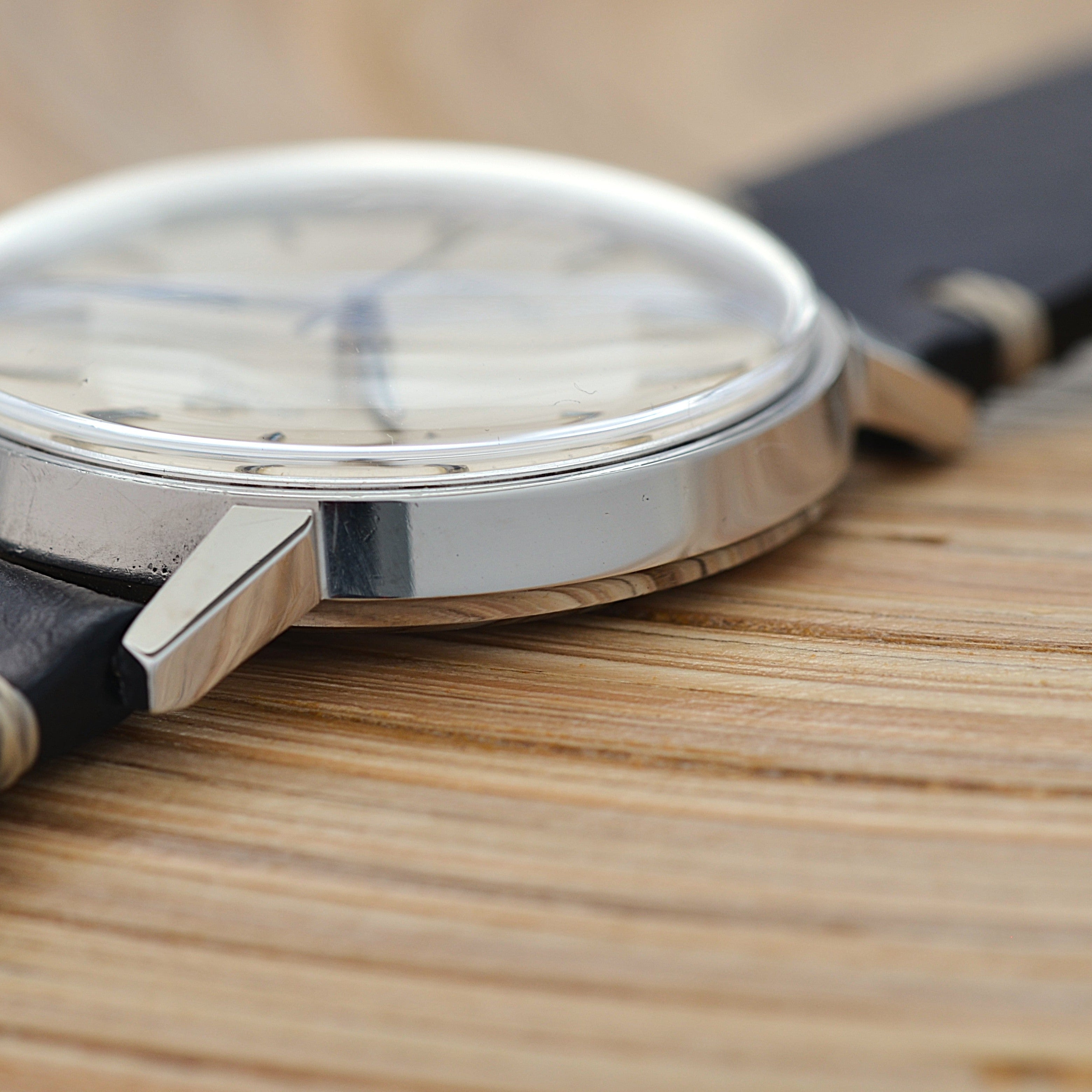 [Omega] 歐米茄日內瓦 SS 圓形銀帶正品扣