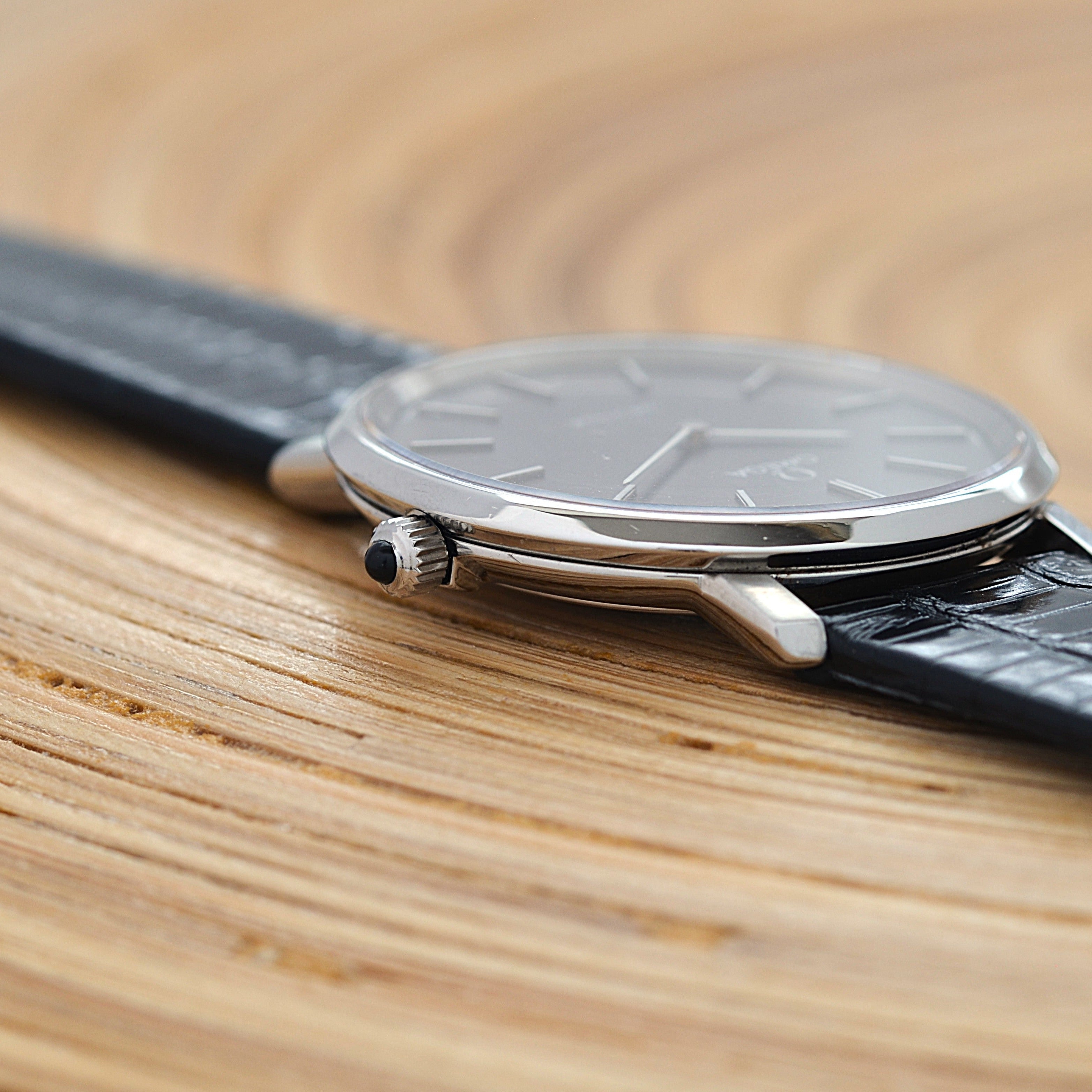 [歐米茄] 歐米茄碟飛系列 SS 圓灰 附正品扣